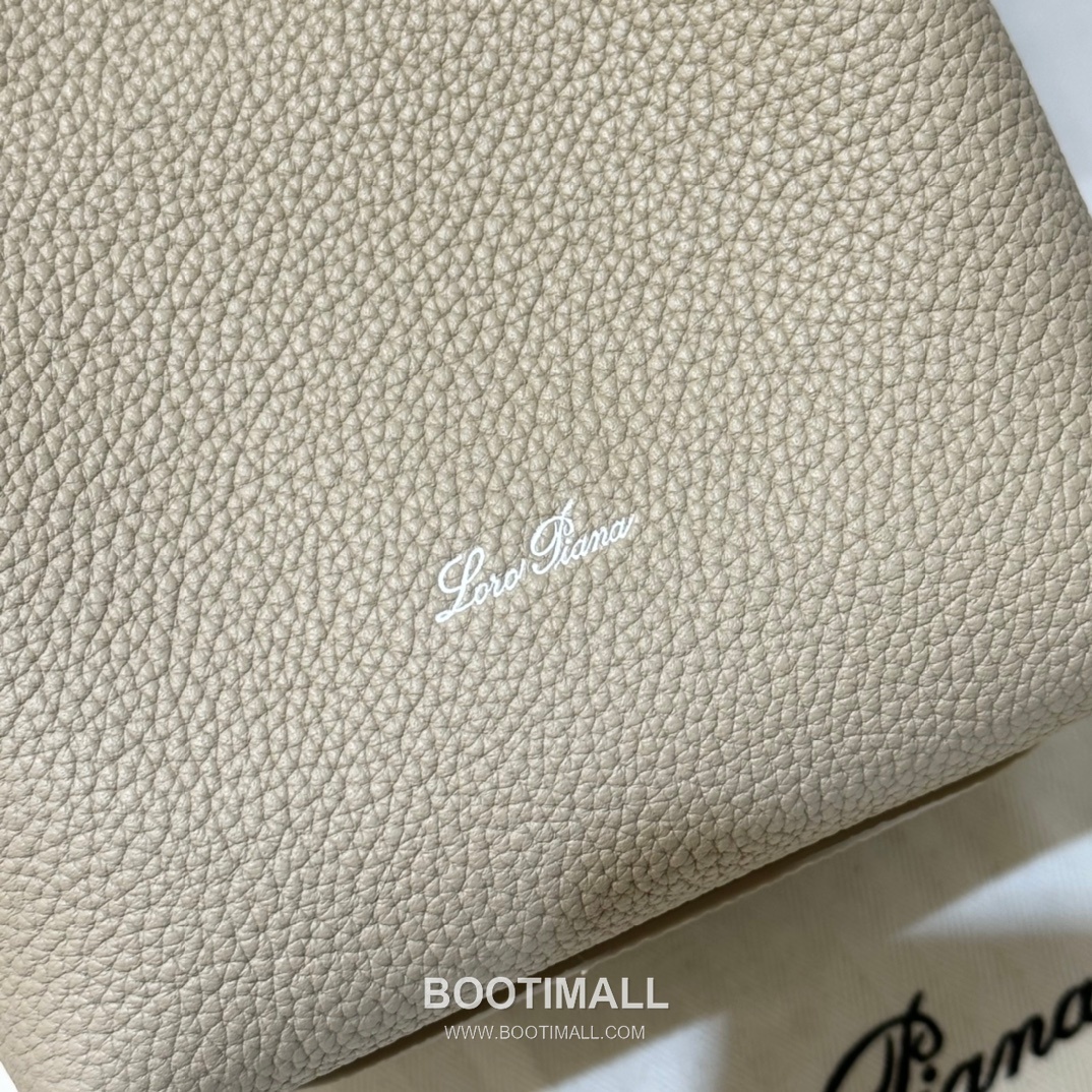 Loro Piana Bucket Calfskin Beige Bag 로로피아나 버킷 카프스킨 베이지 16cm 14
