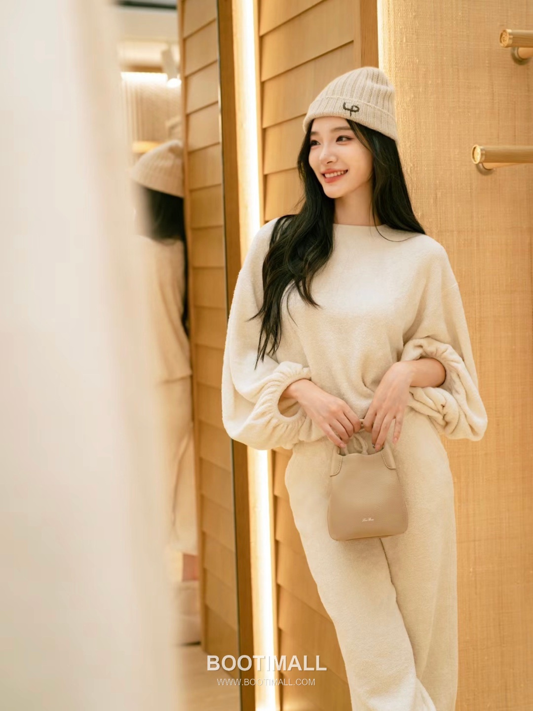 Loro Piana Bucket Calfskin Beige Bag 로로피아나 버킷 카프스킨 베이지 16cm 19