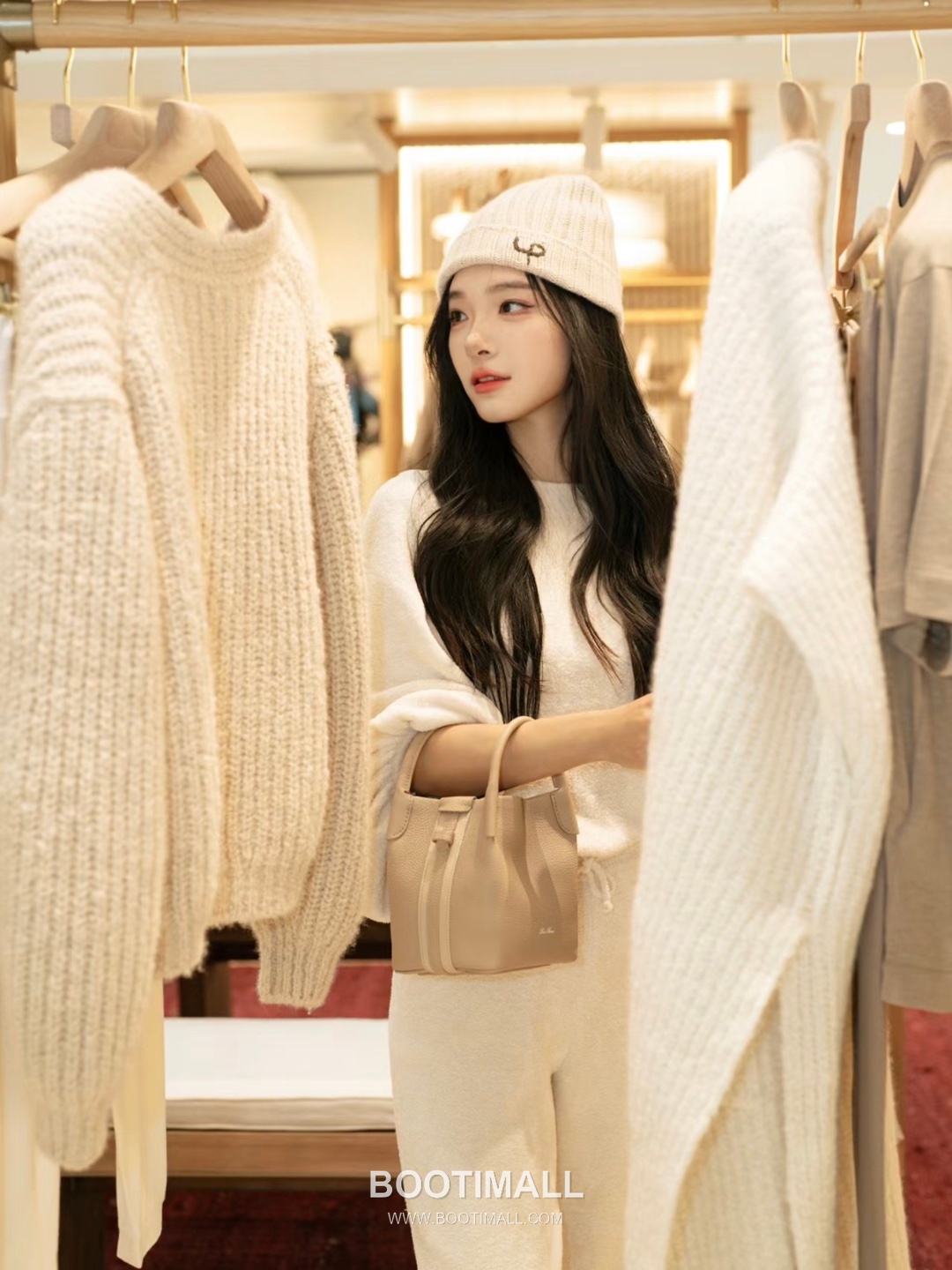 Loro Piana Bucket Calfskin Beige Bag 로로피아나 버킷 카프스킨 베이지 16cm 22