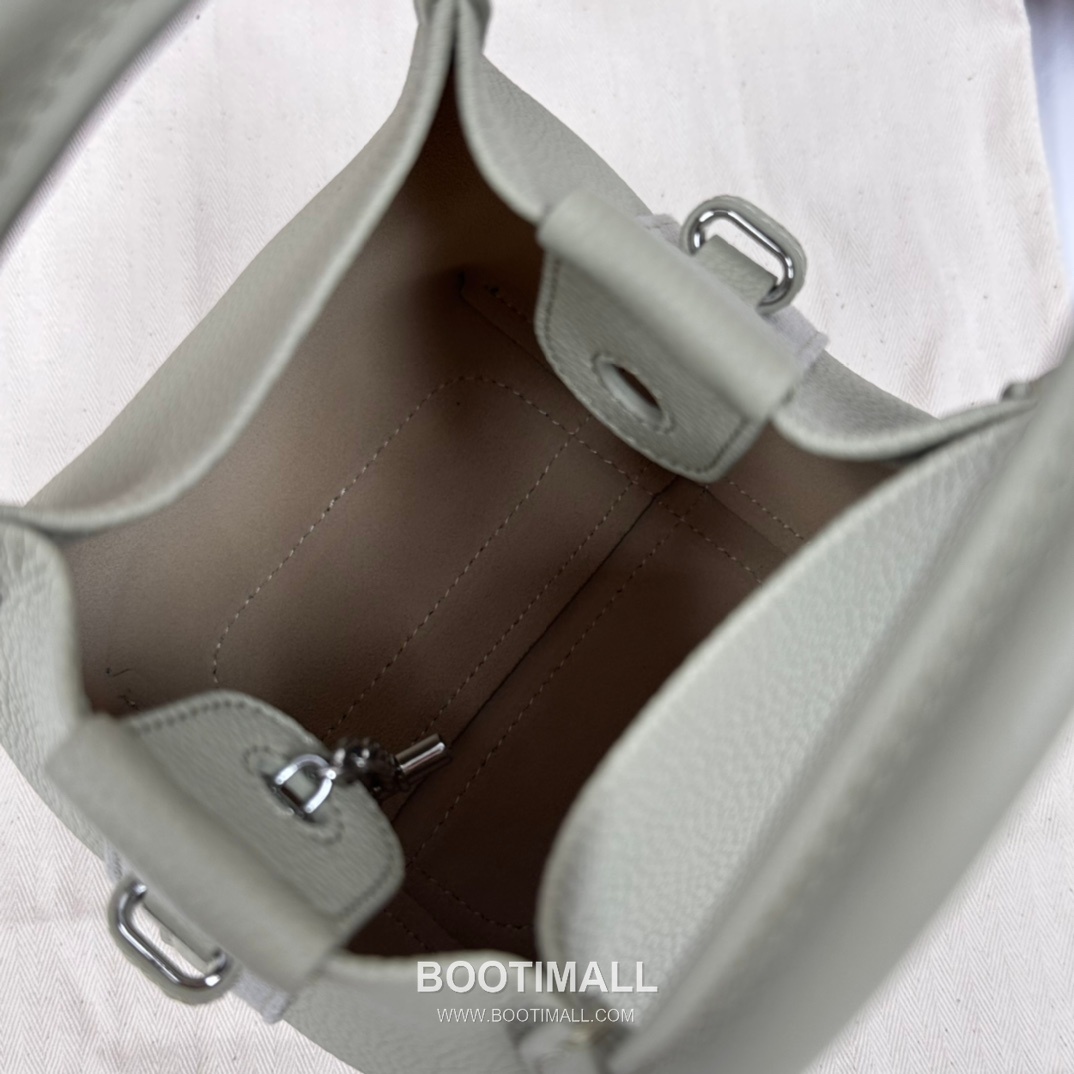 Loro Piana Micro Bale Bag Calfskin 로로피아나 마이크로 베일 카프스킨 버킷백 16cm 9