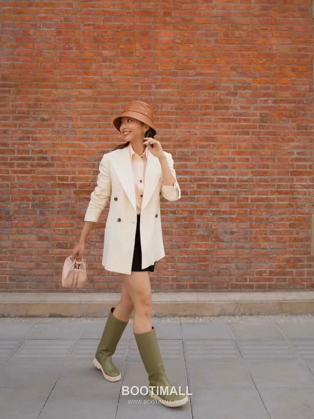 Loro Piana Pian Calfskin Pink Bucket Bag 로로피아나 Pian 카프스킨 핑크 버킷백 24