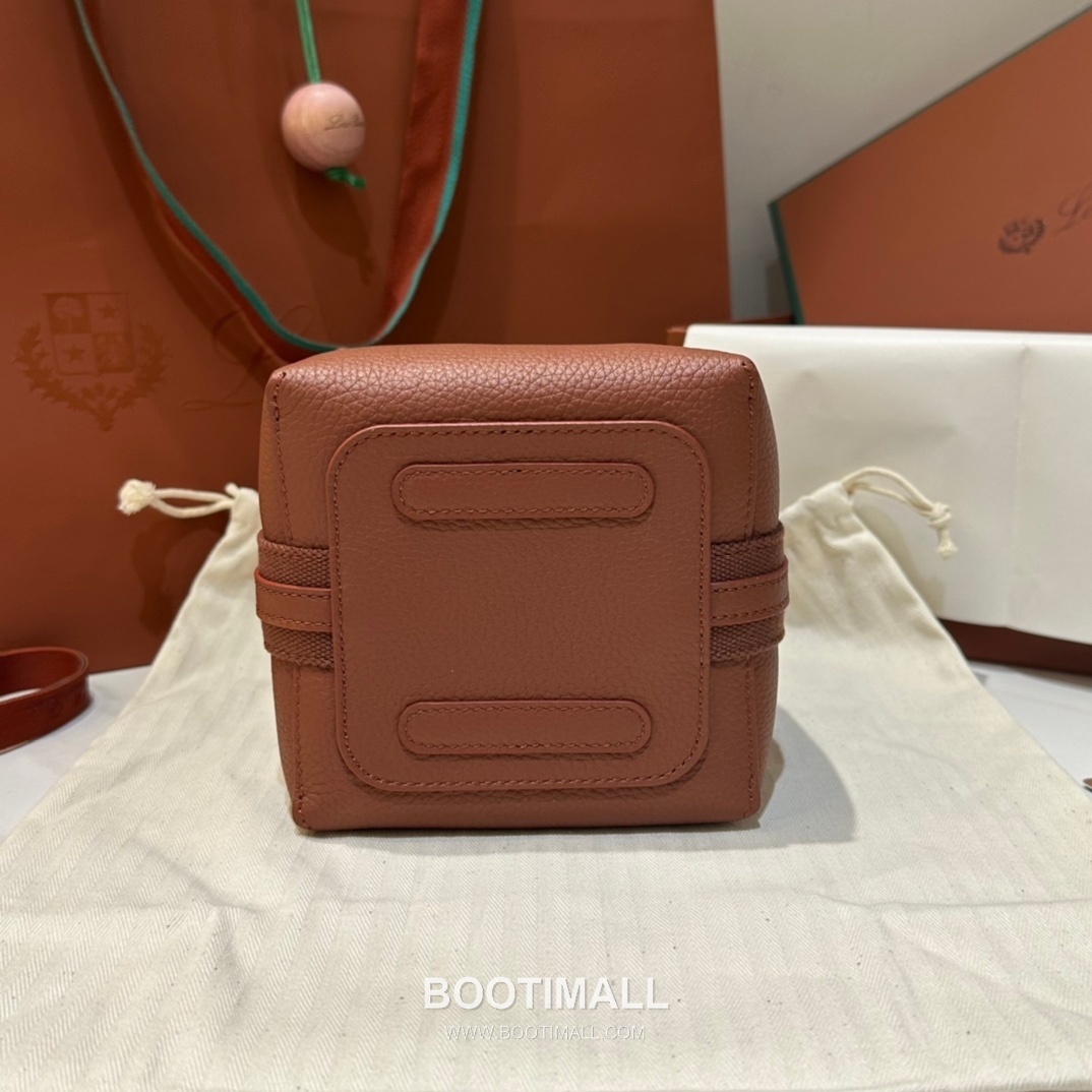 Loro Piana Micro Bale Bag Calfskin 로로피아나 마이크로 베일 카프스킨 버킷백 16cm 5