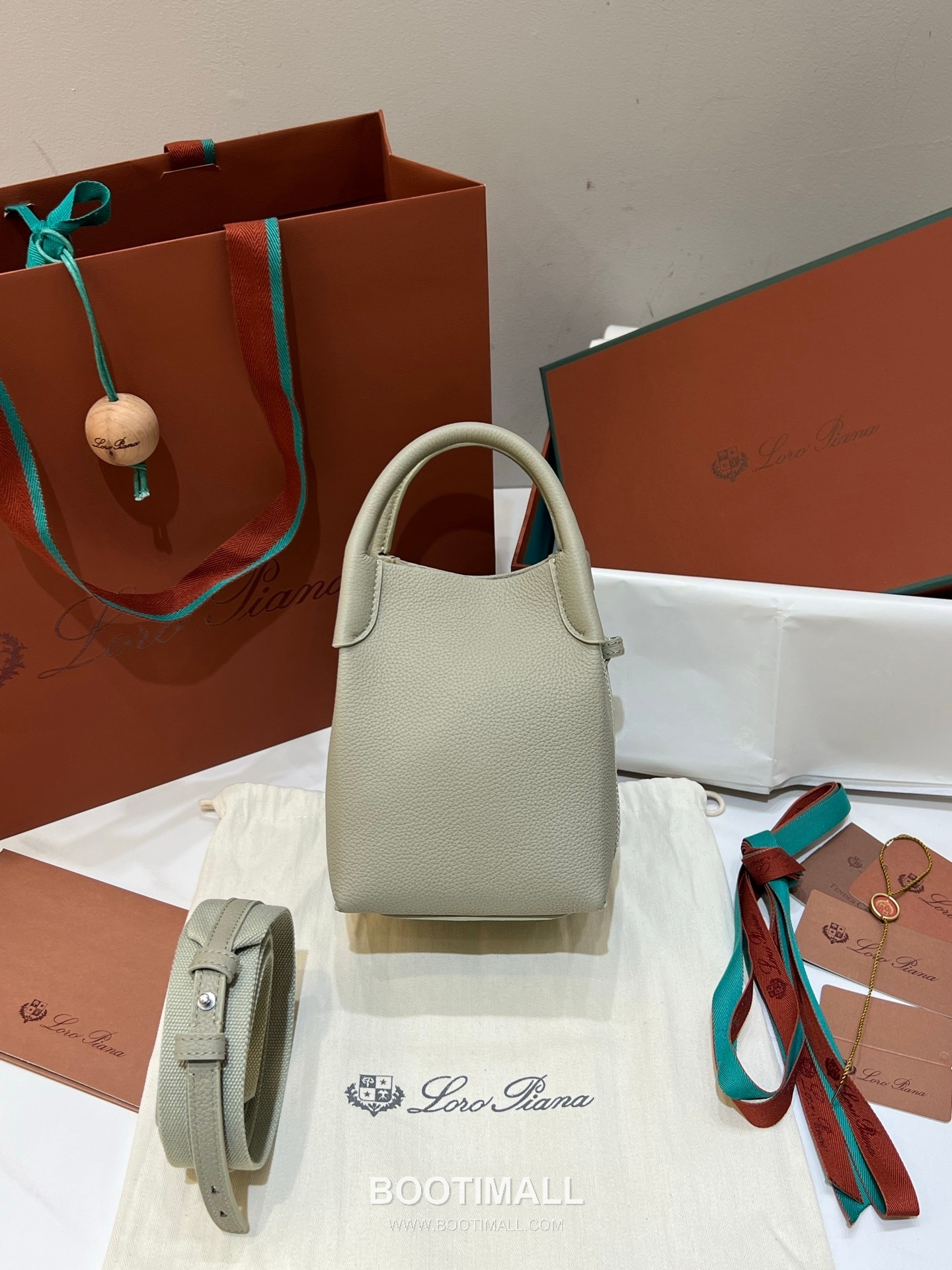 Loro Piana Pian Calfskin Green Bucket Bag 로로피아나 Pian 카프스킨 그린 버킷백 11