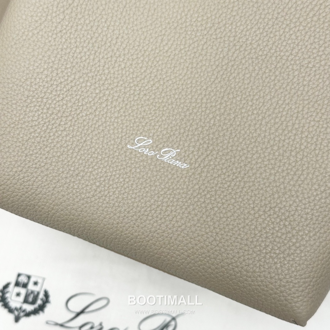 Loro Piana Bale Bag Medium Calfskin 로로피아나 베일 카프스킨 버킷백 21cm 10