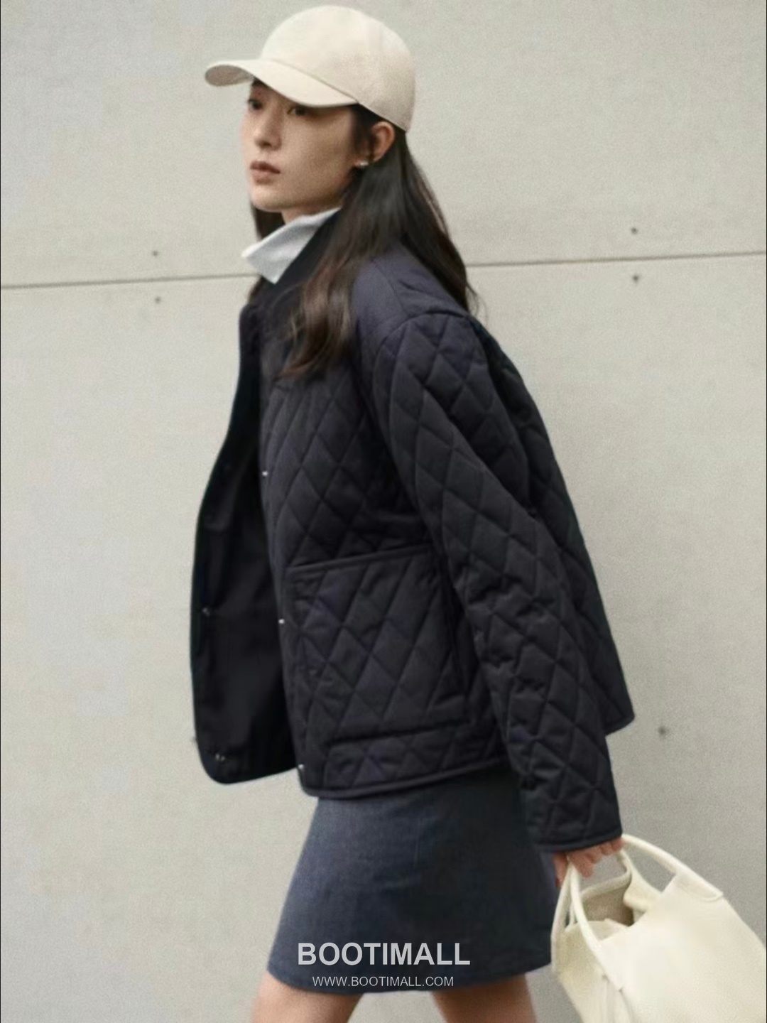 Loro Piana Bale Bag Medium Calfskin 로로피아나 베일 카프스킨 버킷백 21cm 8