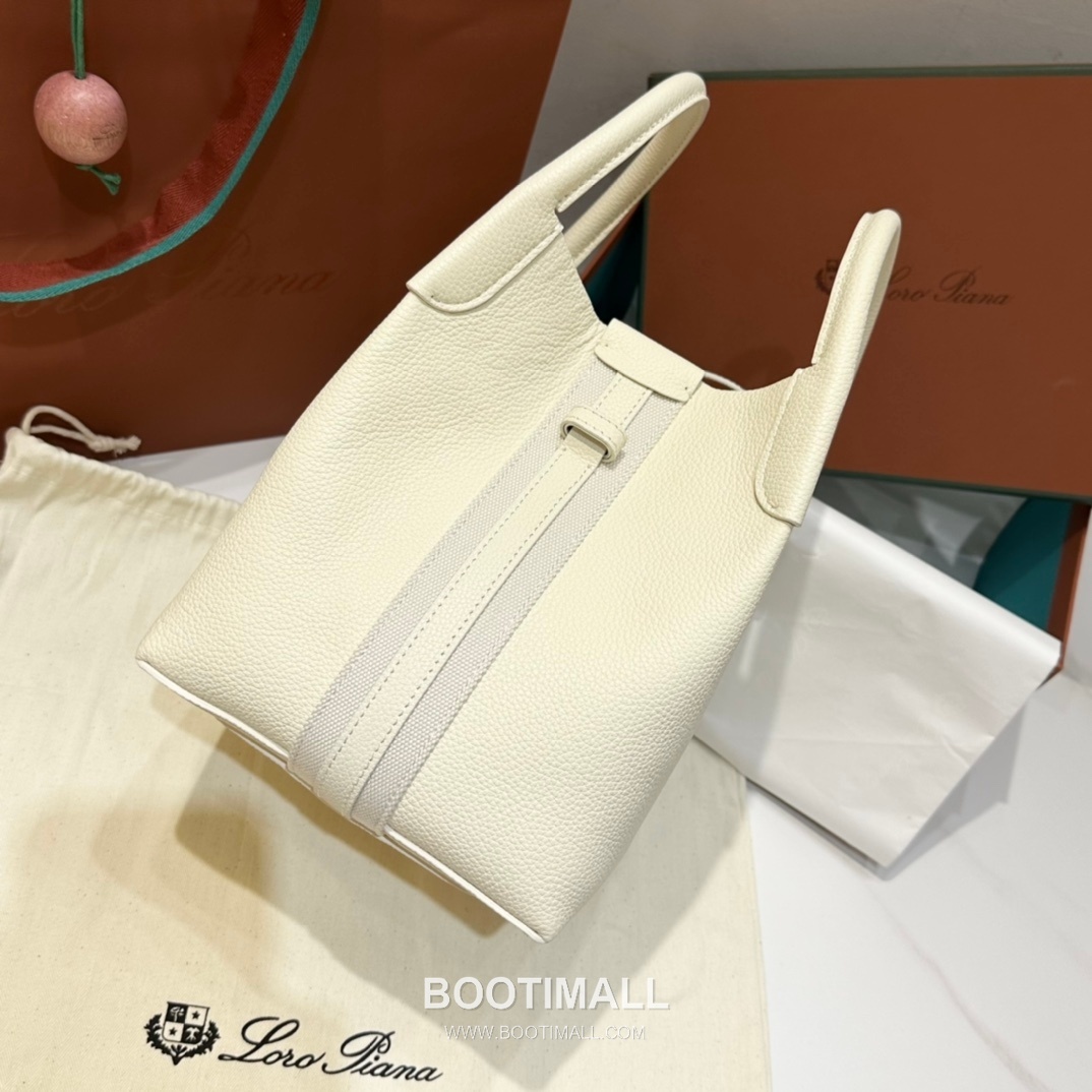 Loro Piana Bale Bag Medium Calfskin 로로피아나 베일 카프스킨 버킷백 21cm 11