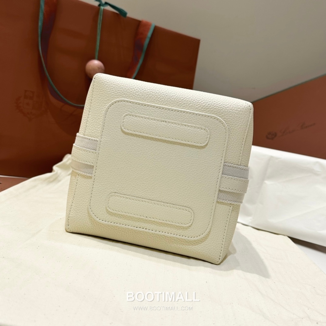 Loro Piana Bale Bag Medium Calfskin 로로피아나 베일 카프스킨 버킷백 21cm 12