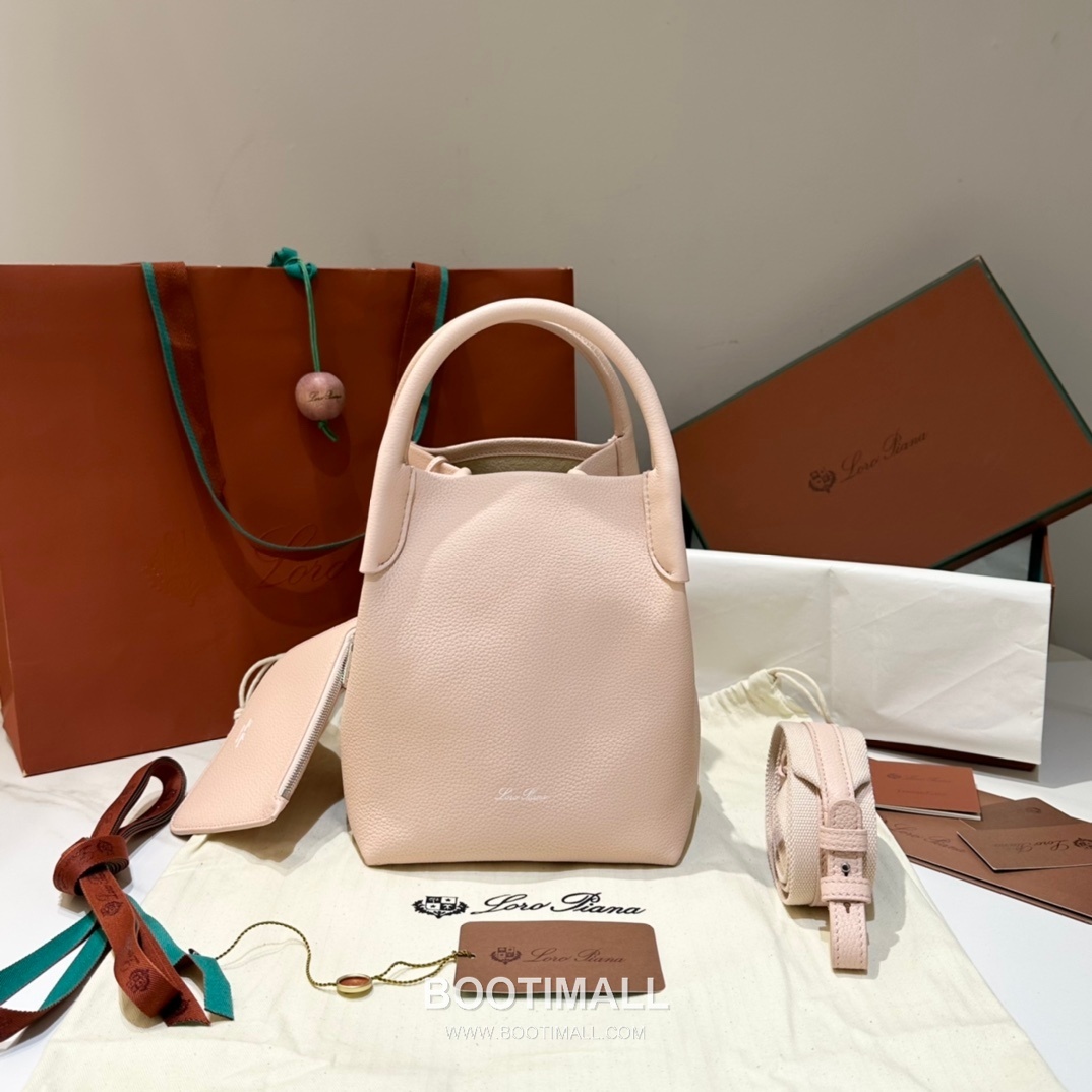 Loro Piana Bale Bag Medium Calfskin 로로피아나 베일 카프스킨 버킷백 21cm 1