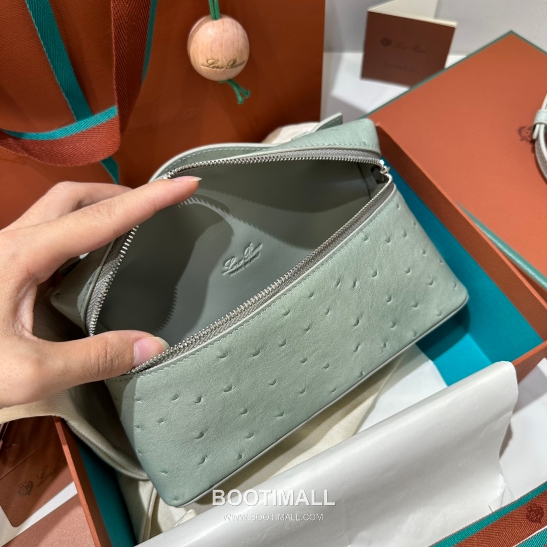 Loro Piana Extra Pocket L19 Ostrich Embossed Calfskin Bag 로로피아나 엑스트라 포켓 L19 오스트리치 엠보스 카프스킨 탑핸들 크로스백 19cm 7
