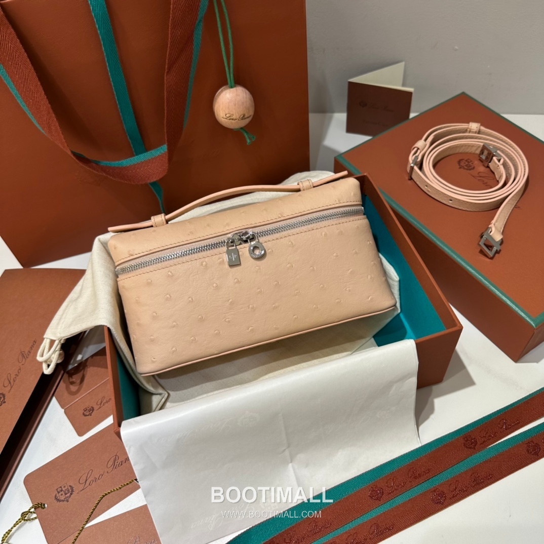 Loro Piana Extra Pocket L19 Ostrich Embossed Calfskin Bag 로로피아나 엑스트라 포켓 L19 오스트리치 엠보스 카프스킨 탑핸들 크로스백 19cm 1
