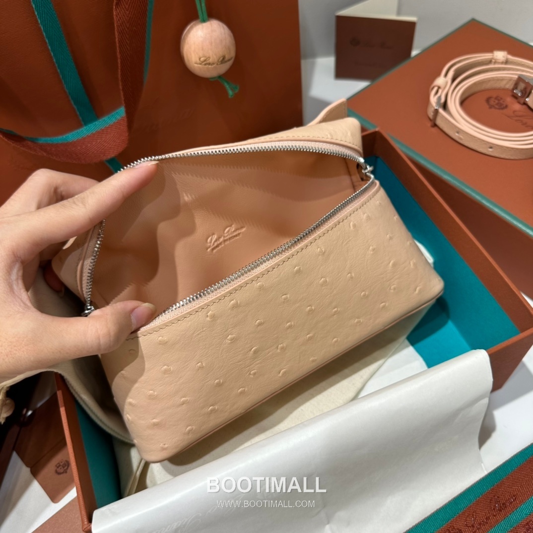 Loro Piana Extra Pocket L19 Ostrich Embossed Calfskin Bag 로로피아나 엑스트라 포켓 L19 오스트리치 엠보스 카프스킨 탑핸들 크로스백 19cm 6