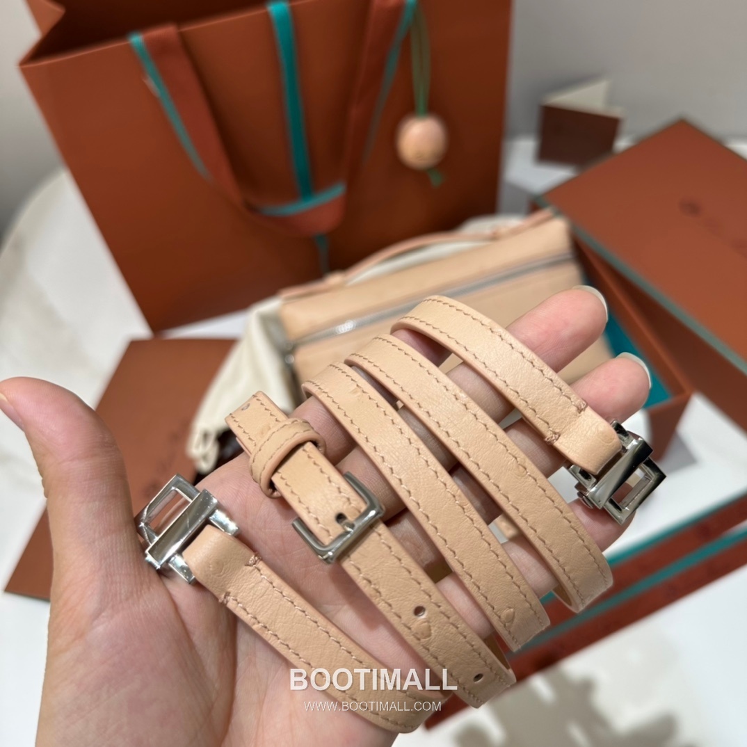 Loro Piana Extra Pocket L19 Ostrich Embossed Calfskin Bag 로로피아나 엑스트라 포켓 L19 오스트리치 엠보스 카프스킨 탑핸들 크로스백 19cm 8