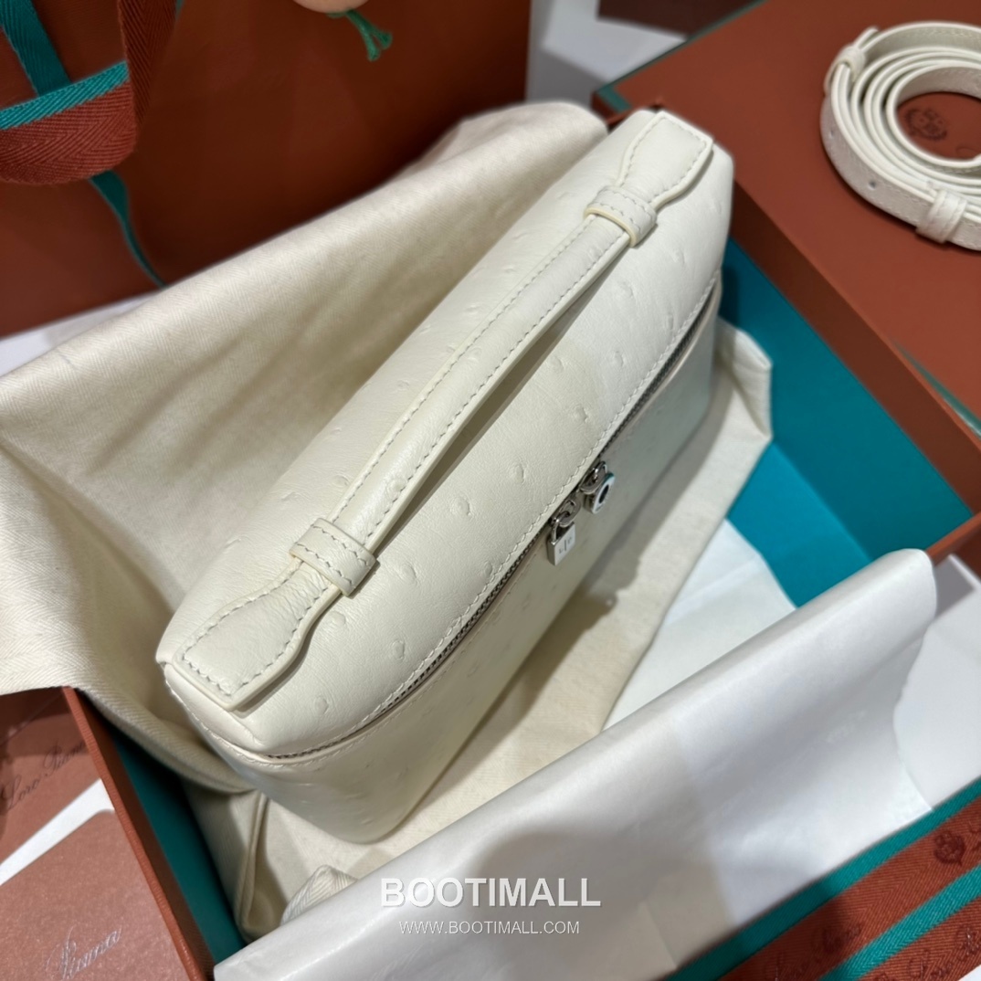 Loro Piana Extra Pocket L19 Ostrich Embossed Calfskin Bag 로로피아나 엑스트라 포켓 L19 오스트리치 엠보스 카프스킨 탑핸들 크로스백 19cm 4