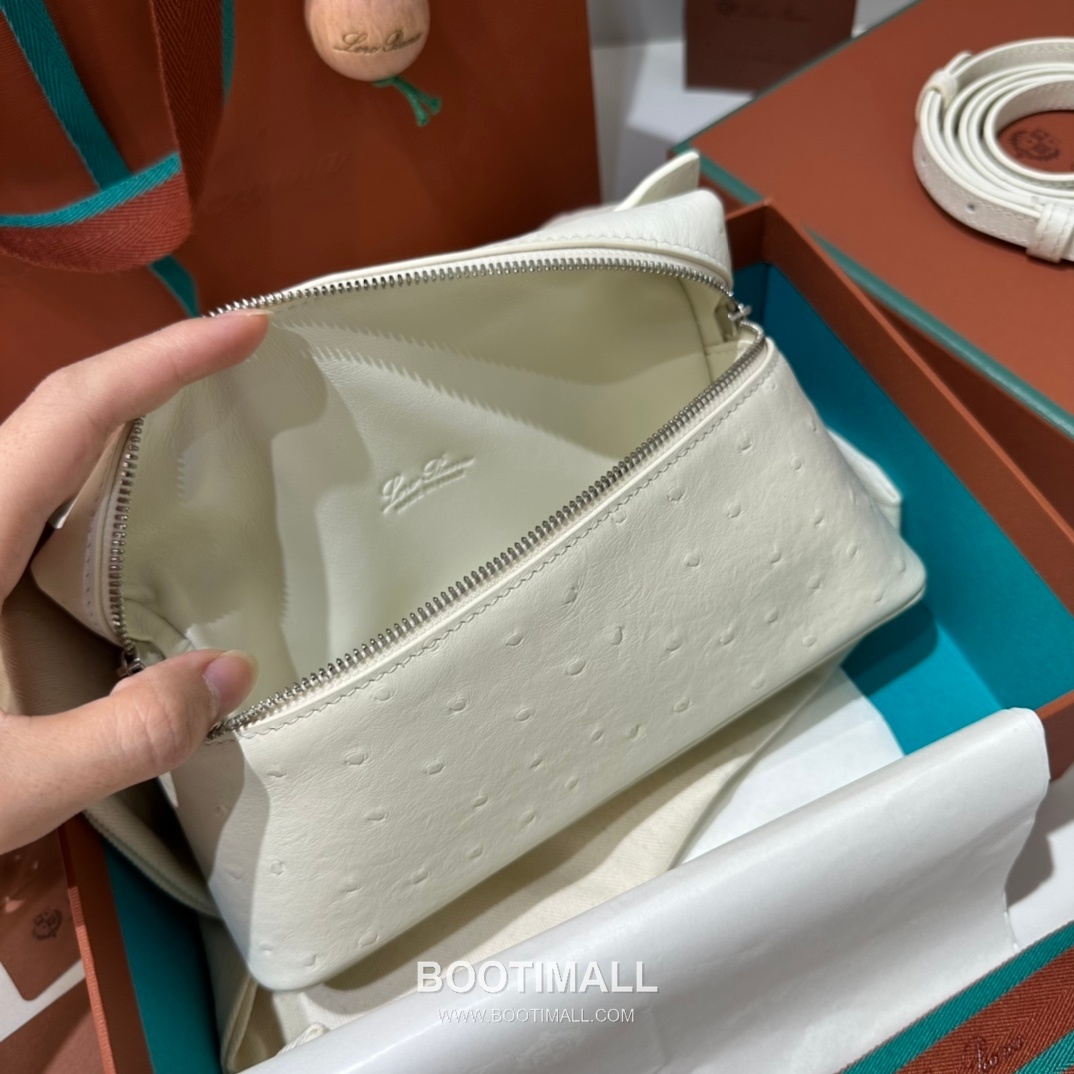 Loro Piana Extra Pocket L19 Ostrich Embossed Calfskin Bag 로로피아나 엑스트라 포켓 L19 오스트리치 엠보스 카프스킨 탑핸들 크로스백 19cm 6