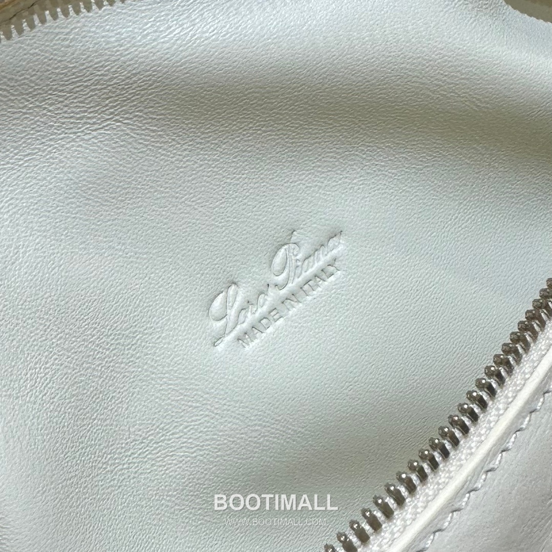 Loro Piana Extra Pocket L19 Ostrich Embossed Calfskin Bag 로로피아나 엑스트라 포켓 L19 오스트리치 엠보스 카프스킨 탑핸들 크로스백 19cm 7