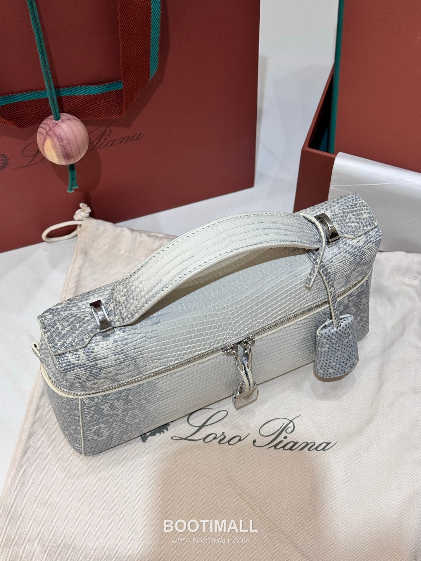 Loro Piana Extra Bag 23 Ostrich Embossed Calfskin Bag 로로피아나 엑스트라 백 23 오스트리치 엠보스 카프스킨 더블지퍼 숄더 크로스백 23cm 6