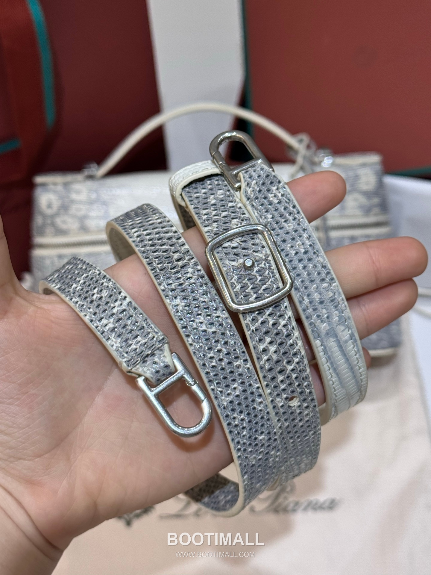 Loro Piana Extra Bag 23 Ostrich Embossed Calfskin Bag 로로피아나 엑스트라 백 23 오스트리치 엠보스 카프스킨 더블지퍼 숄더 크로스백 23cm 9