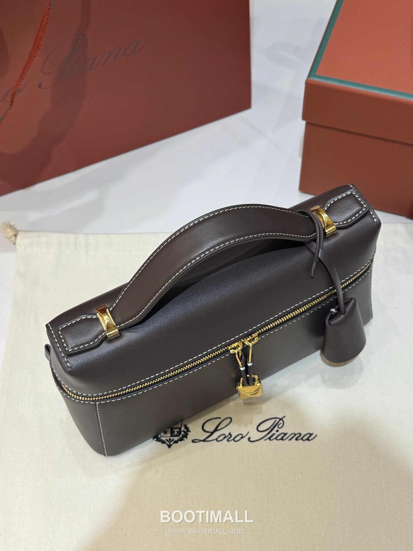 Loro Piana Extra Bag 23 Saddle Leather Bag 로로피아나 엑스트라 백 23 새들 레더 더블지퍼 숄더 크로스백 23cm 3