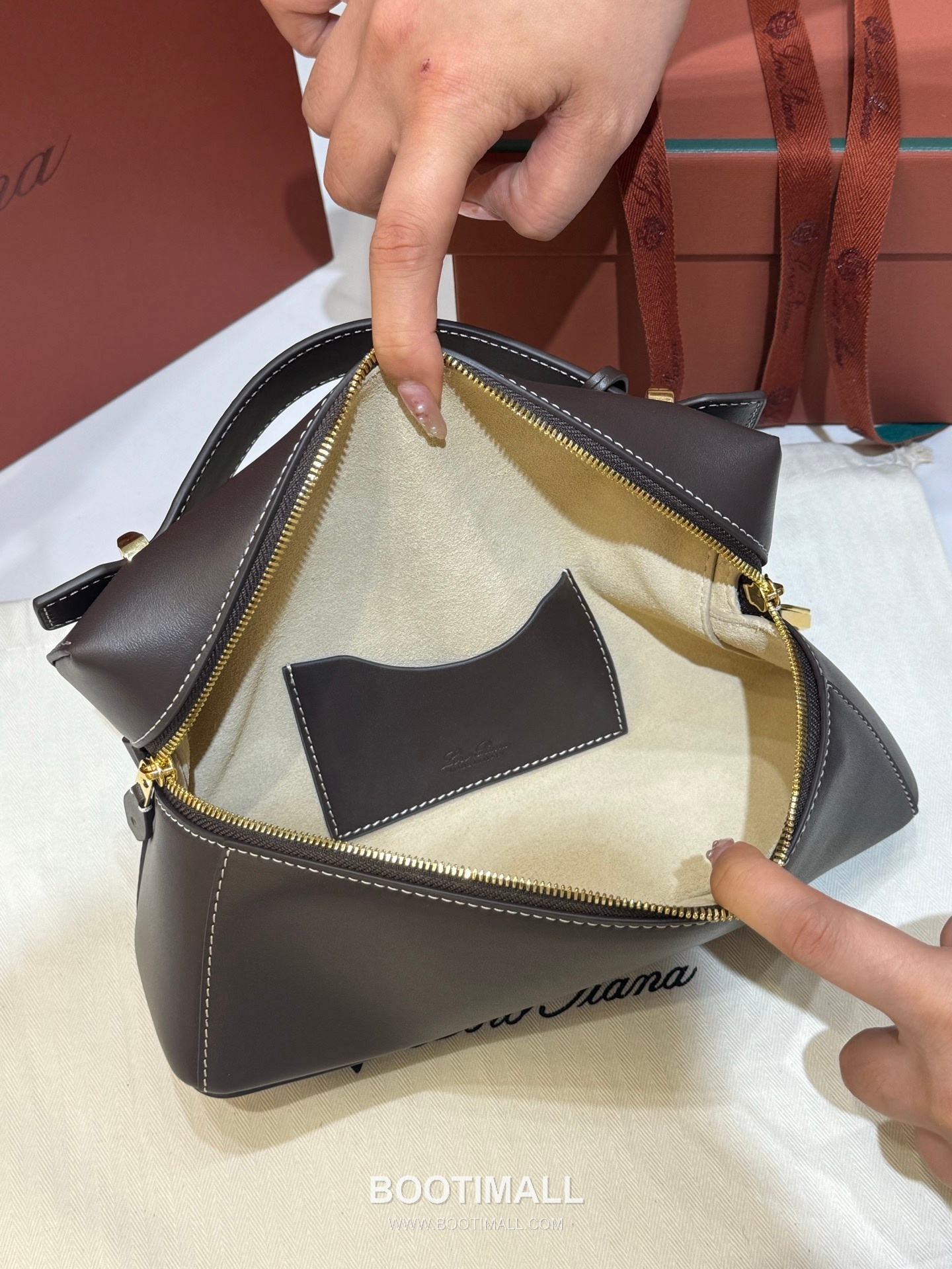 Loro Piana Extra Bag 23 Saddle Leather Bag 로로피아나 엑스트라 백 23 새들 레더 더블지퍼 숄더 크로스백 23cm 7