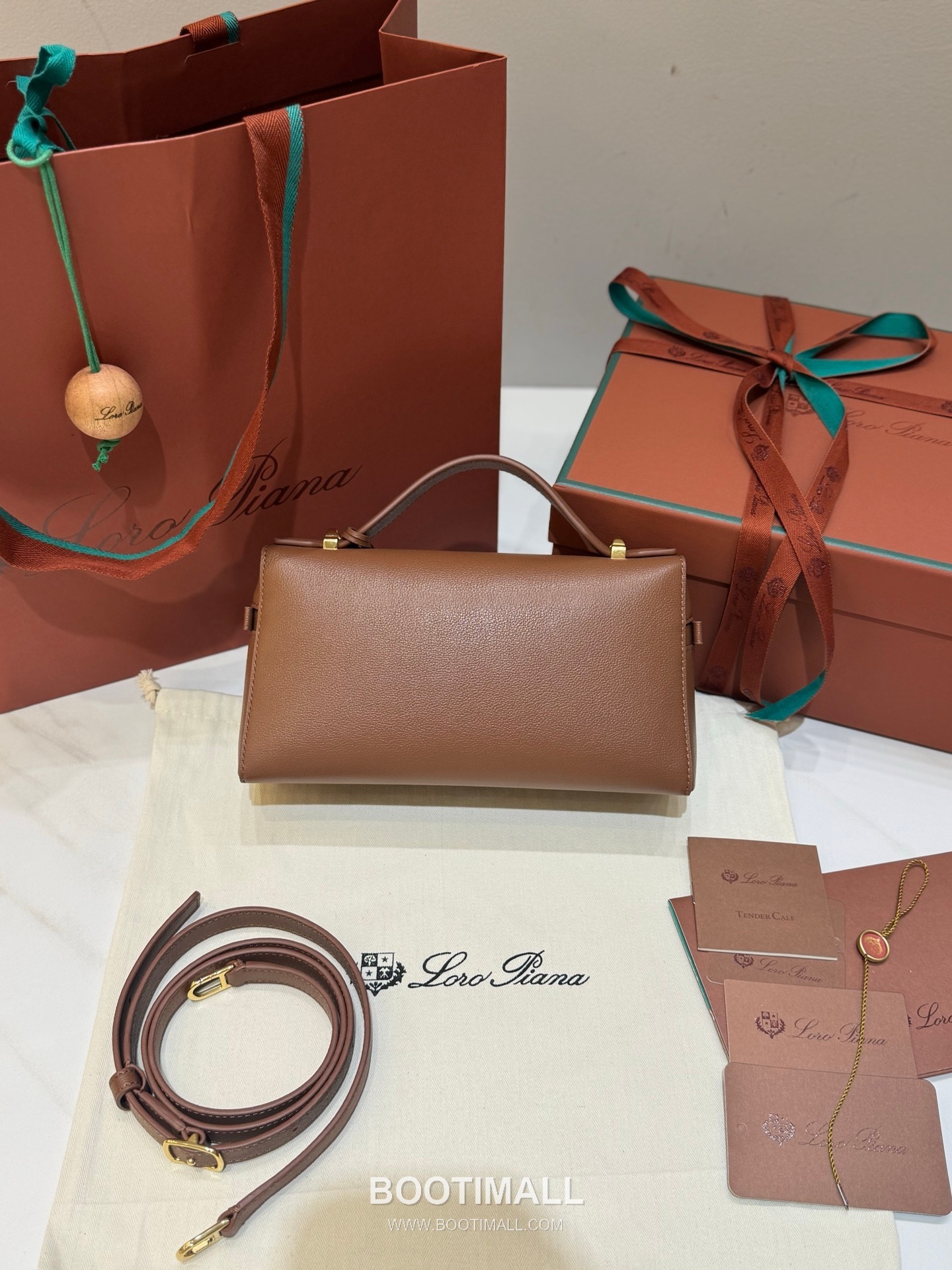 Loro Piana Extra Bag 23 Saddle Leather Bag 로로피아나 엑스트라 백 23 새들 레더 더블지퍼 숄더 크로스백 23cm 2