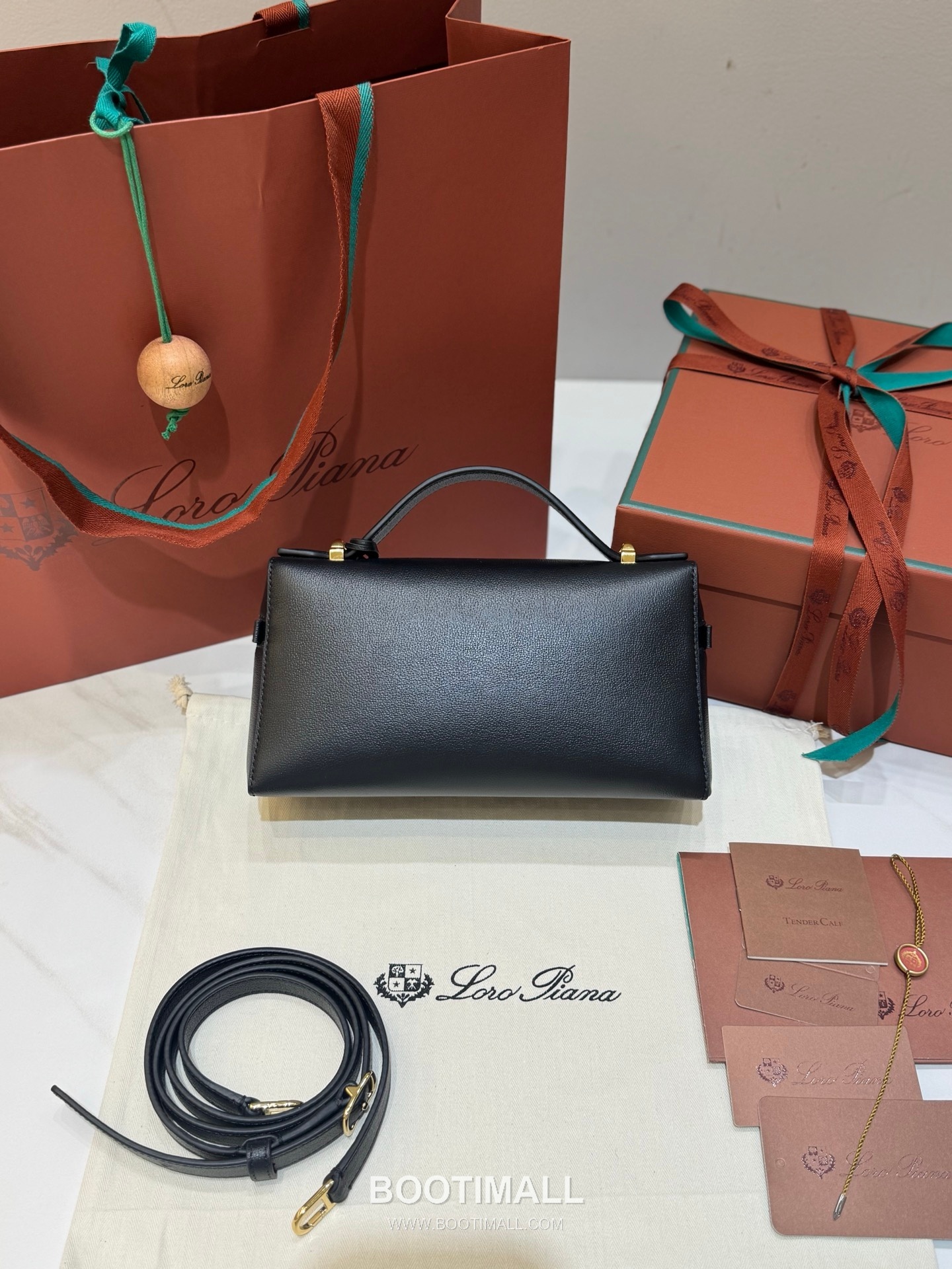 Loro Piana Extra Bag 23 Saddle Leather Black Top Handle 로로피아나 엑스트라 백 23 새들 레더 블랙 탑핸들백 23cm 7