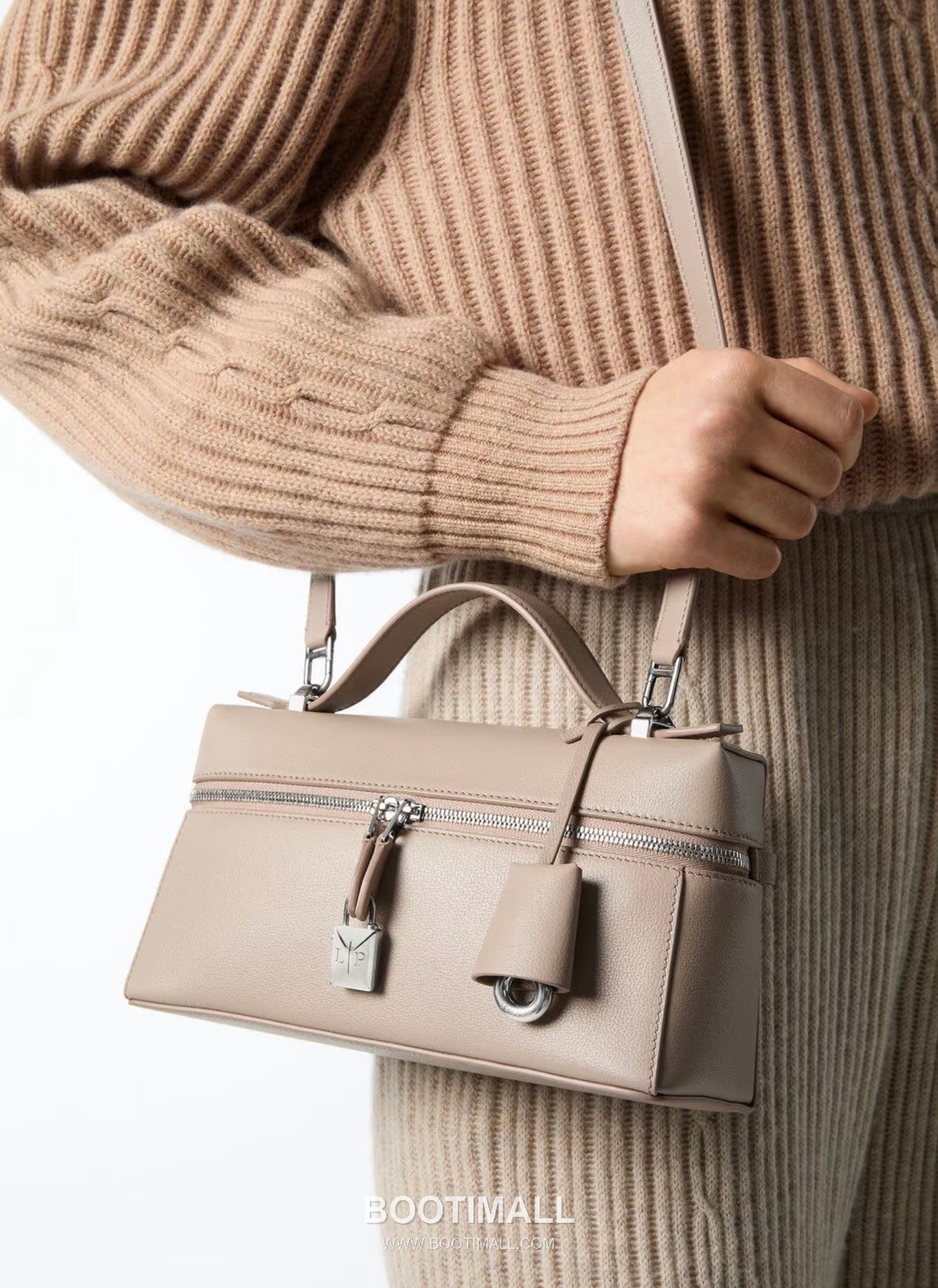 Loro Piana Extra Bag 23 Saddle Leather Warm Milky Beige Top Handle 로로피아나 엑스트라 백 23 새들 레더 웜 밀키 베이지 탑핸들백 23cm 2