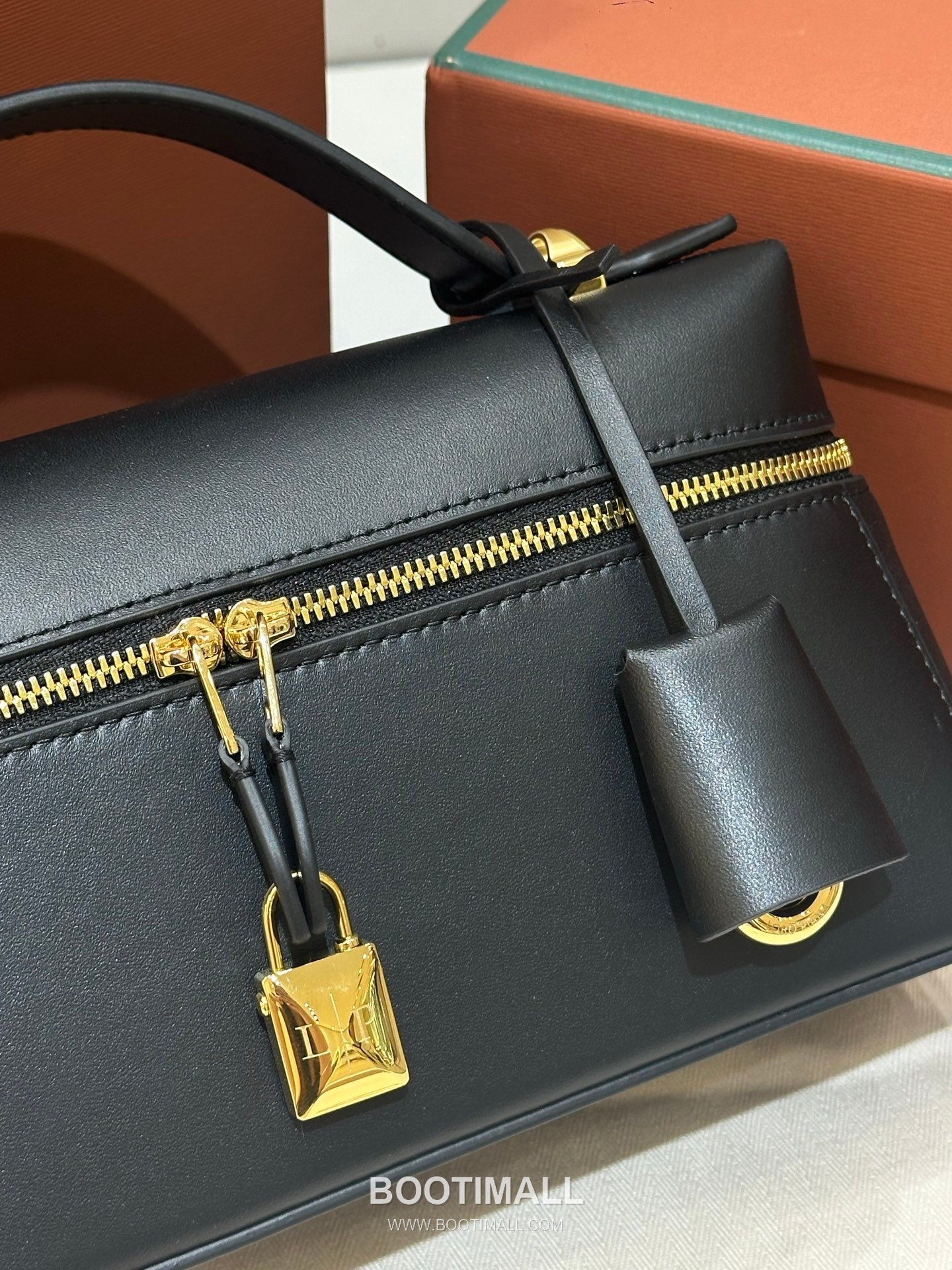 Loro Piana Extra Bag 23 Saddle Leather Bag 로로피아나 엑스트라 백 23 새들 레더 더블지퍼 숄더 크로스백 23cm 5