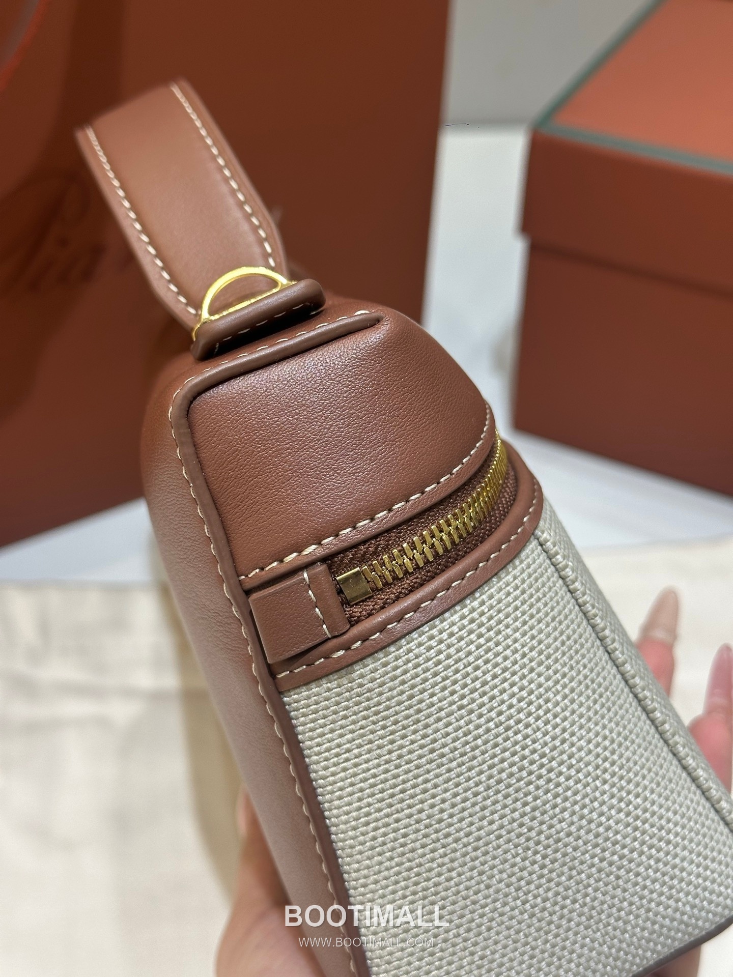 Loro Piana Extra Bag 23 Canvas & Saddle Leather Bag 로로피아나 엑스트라 백 23 캔버스 새들 레더 더블지퍼 숄더 크로스백 23cm 3