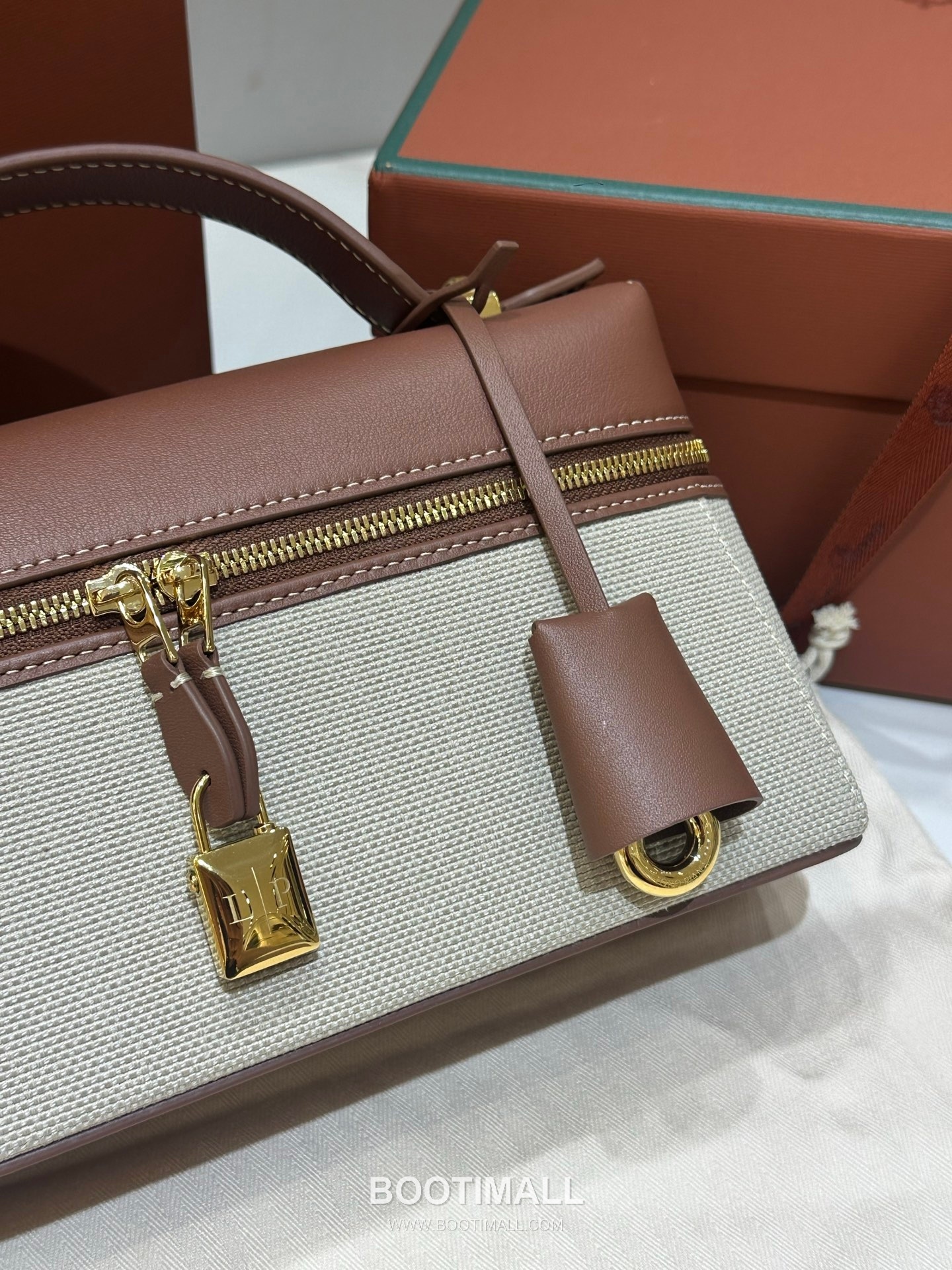 Loro Piana Extra Bag 23 Canvas & Saddle Leather Bag 로로피아나 엑스트라 백 23 캔버스 새들 레더 더블지퍼 숄더 크로스백 23cm 5
