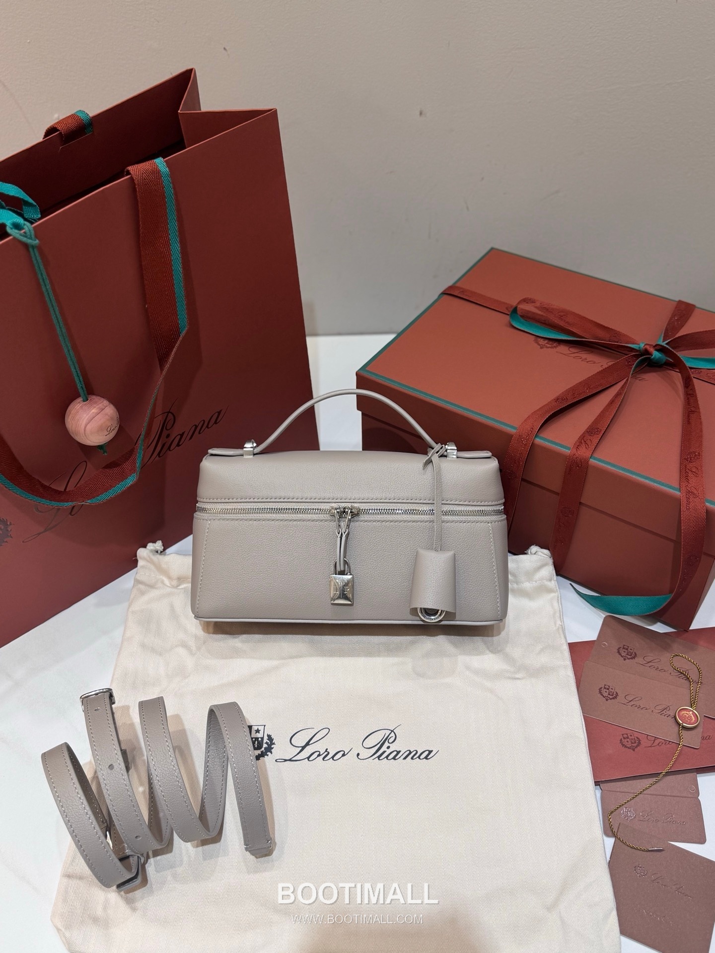 Loro Piana Extra Bag 23 Saddle Leather Bag 로로피아나 엑스트라 백 23 새들 레더 더블지퍼 숄더 크로스백 23cm 1