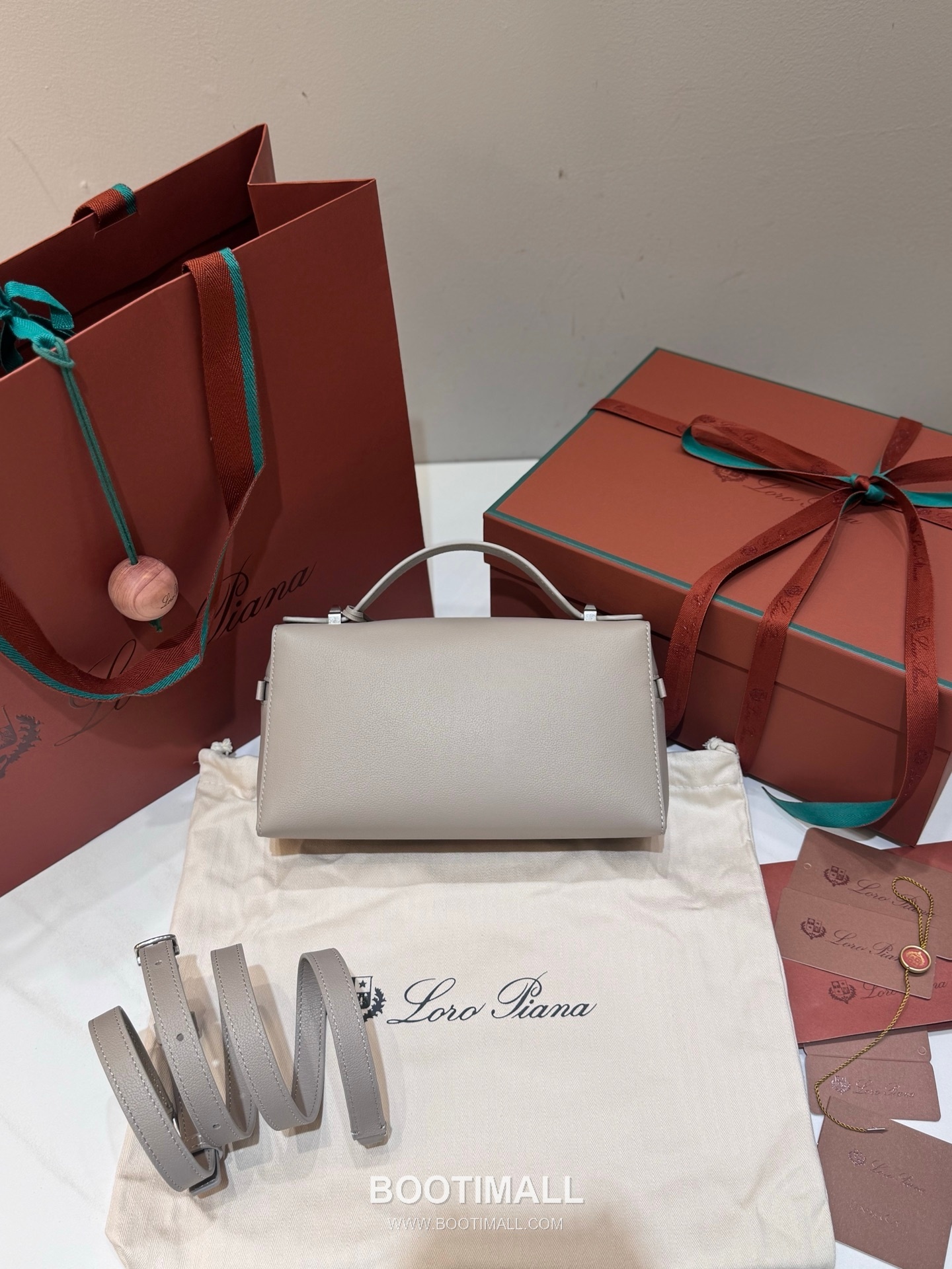 Loro Piana Extra Bag 23 Saddle Leather Bag 로로피아나 엑스트라 백 23 새들 레더 더블지퍼 숄더 크로스백 23cm 2