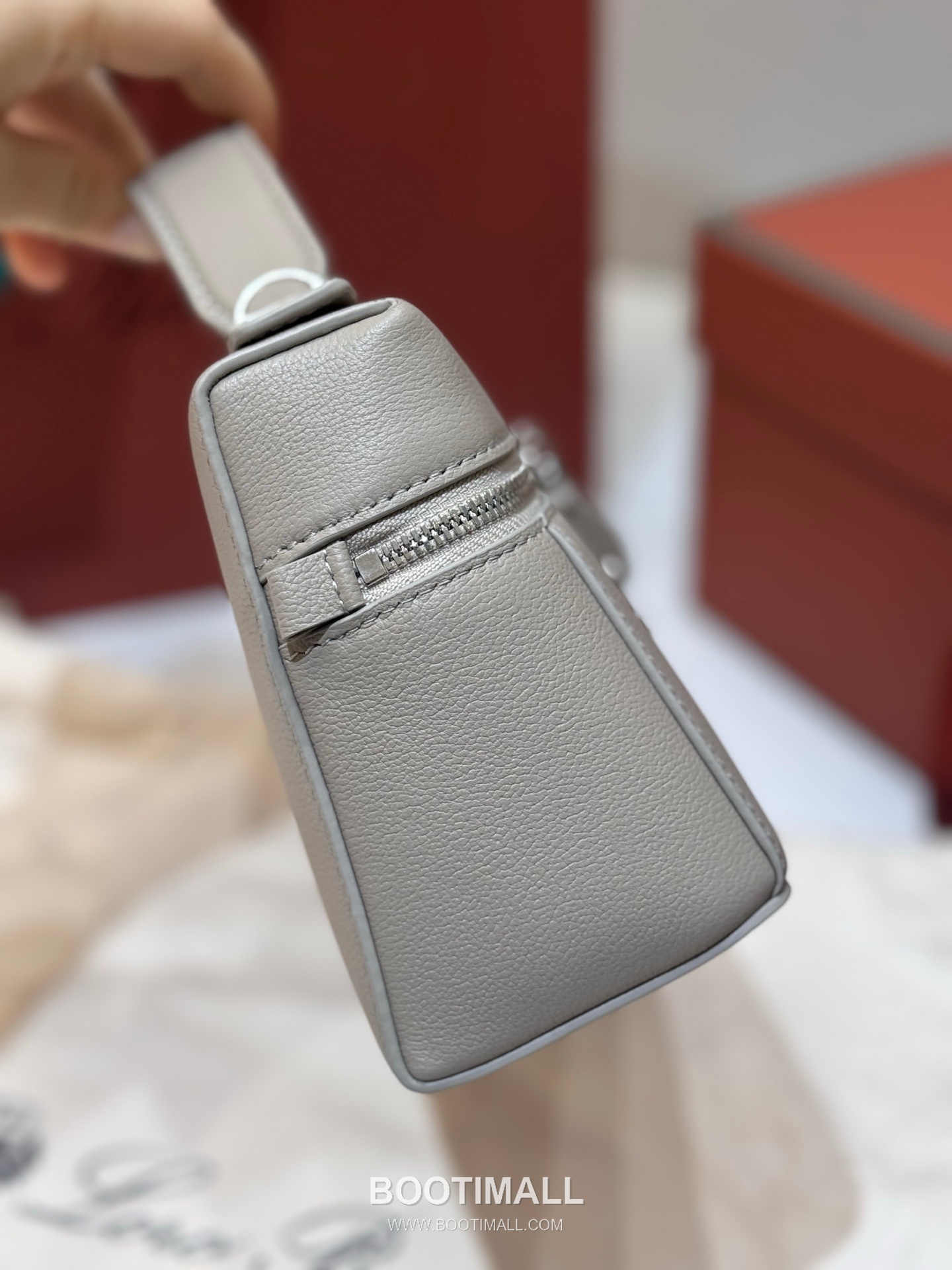 Loro Piana Extra Bag 23 Saddle Leather Bag 로로피아나 엑스트라 백 23 새들 레더 더블지퍼 숄더 크로스백 23cm 4