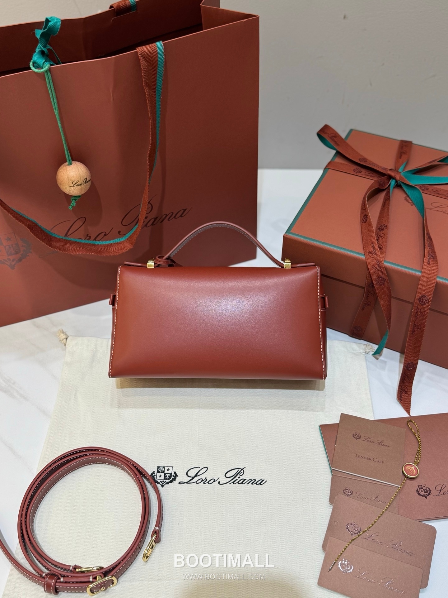 Loro Piana Extra Bag 23 Saddle Leather Bag 로로피아나 엑스트라 백 23 새들 레더 더블지퍼 숄더 크로스백 23cm 2