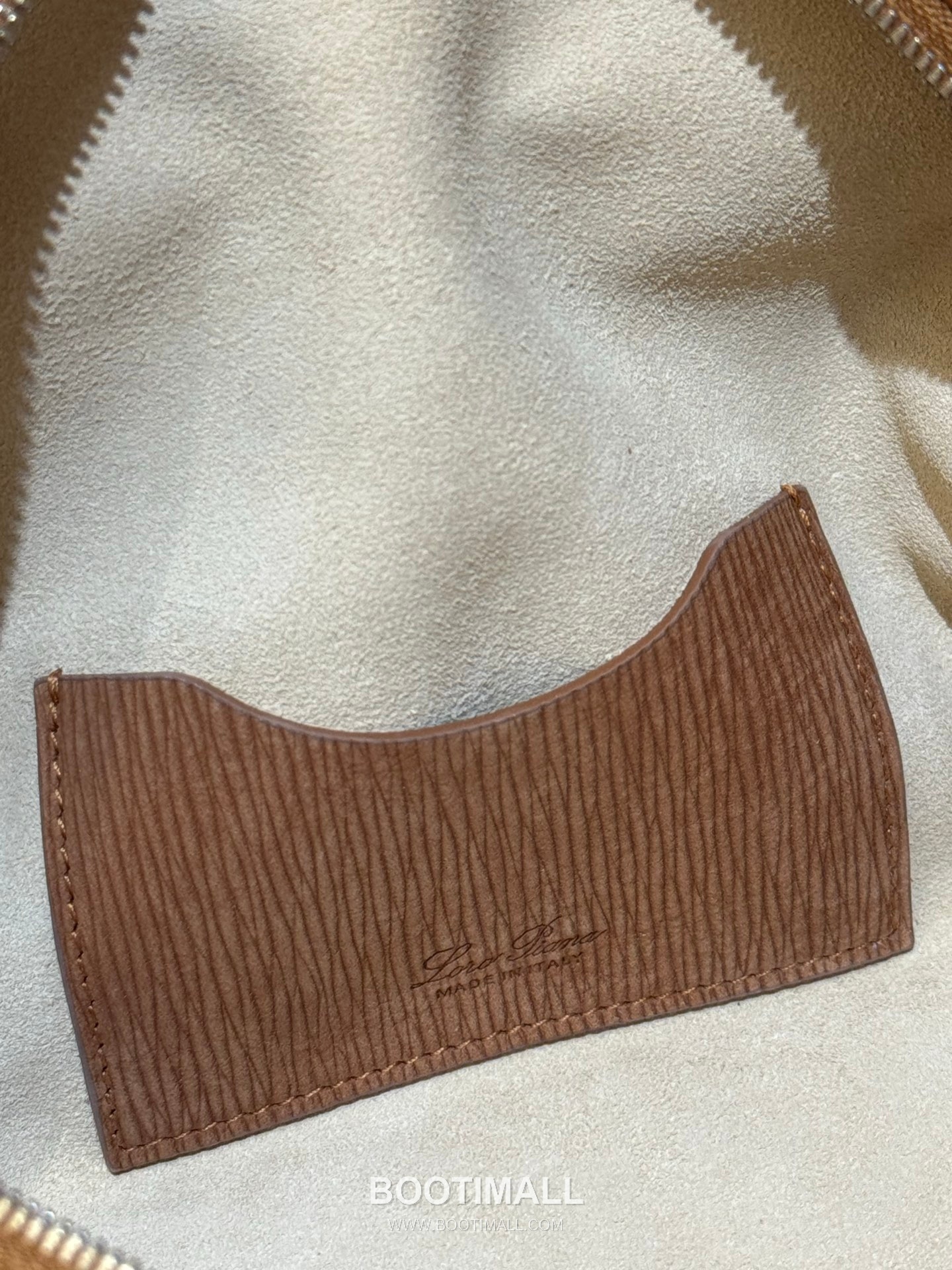 Loro Piana Extra Bag 23 Saddle Leather Bag 로로피아나 엑스트라 백 23 새들 레더 더블지퍼 숄더 크로스백 23cm 13