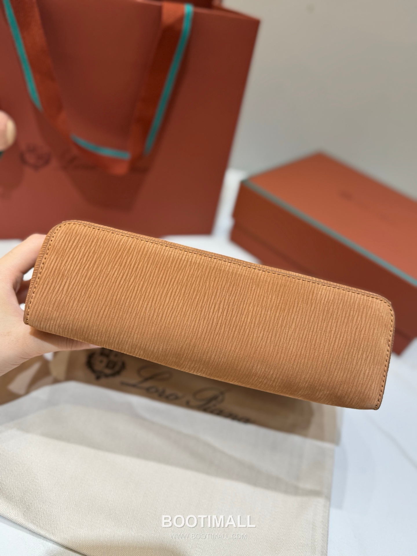 Loro Piana Extra Bag 23 Saddle Leather Bag 로로피아나 엑스트라 백 23 새들 레더 더블지퍼 숄더 크로스백 23cm 14