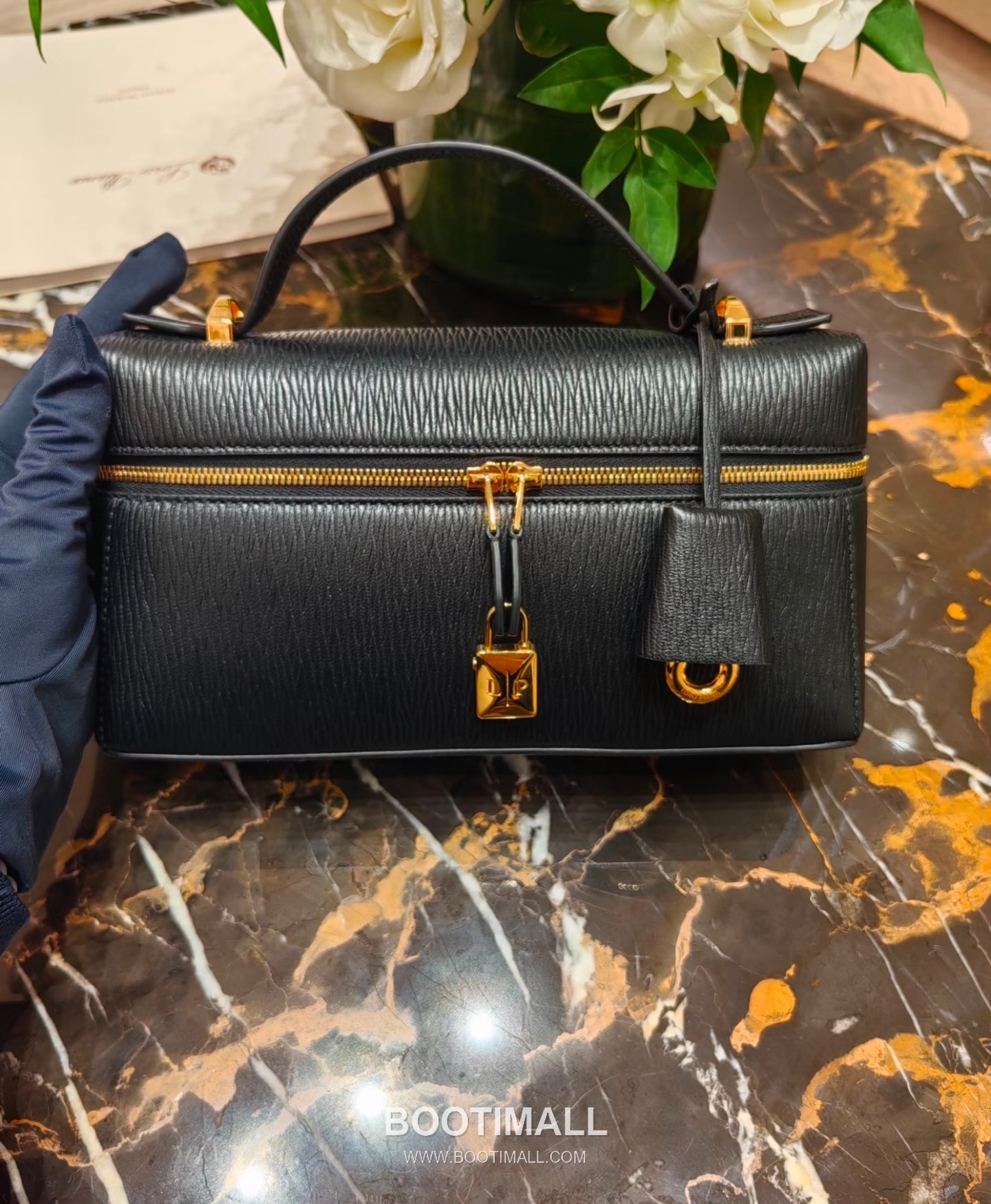 Loro Piana Extra Bag 23 Saddle Leather Black Top Handle 로로피아나 엑스트라 백 23 새들 레더 블랙 탑핸들백 23cm 8