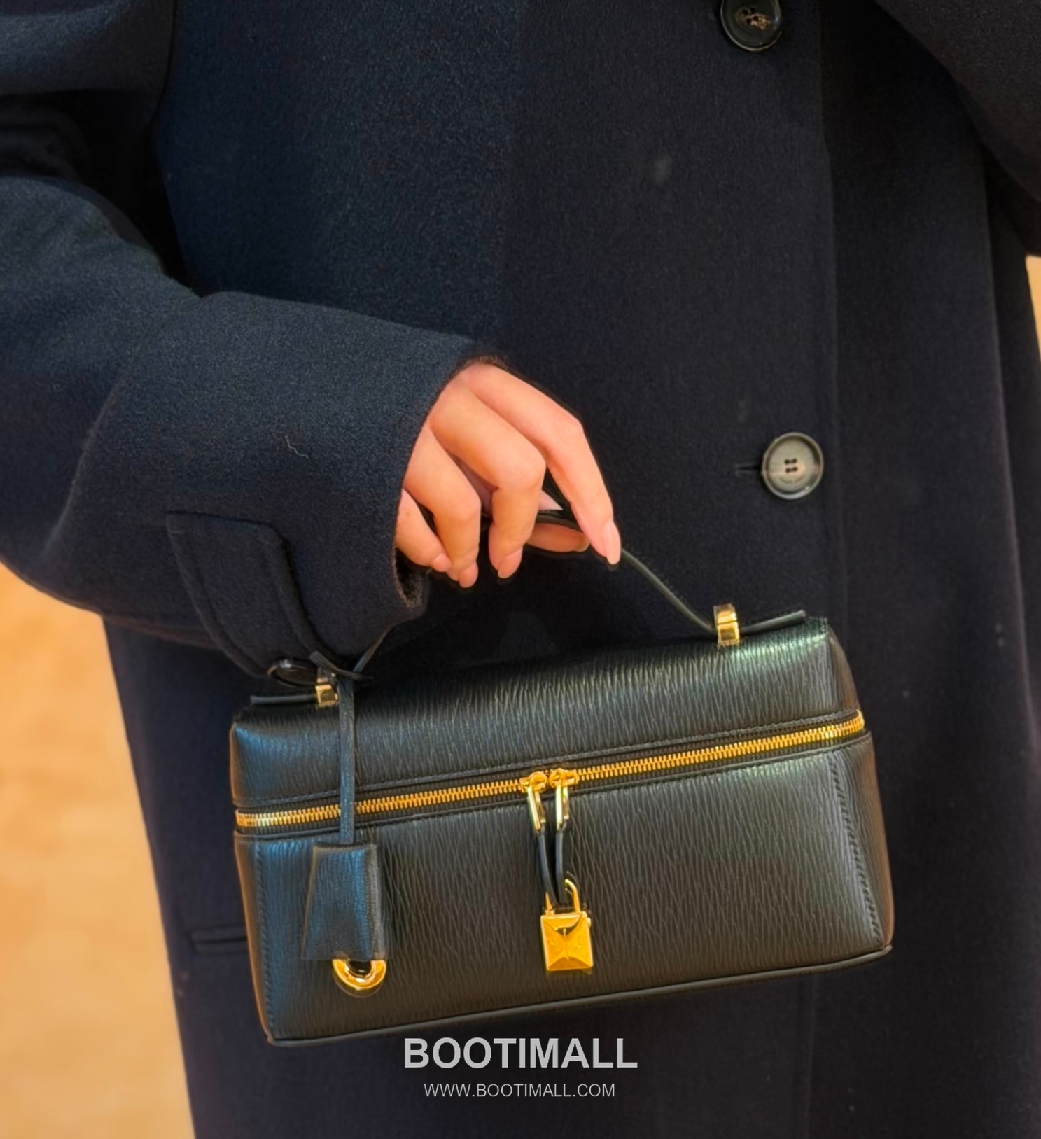 Loro Piana Extra Bag 23 Saddle Leather Black Top Handle 로로피아나 엑스트라 백 23 새들 레더 블랙 탑핸들백 23cm 9