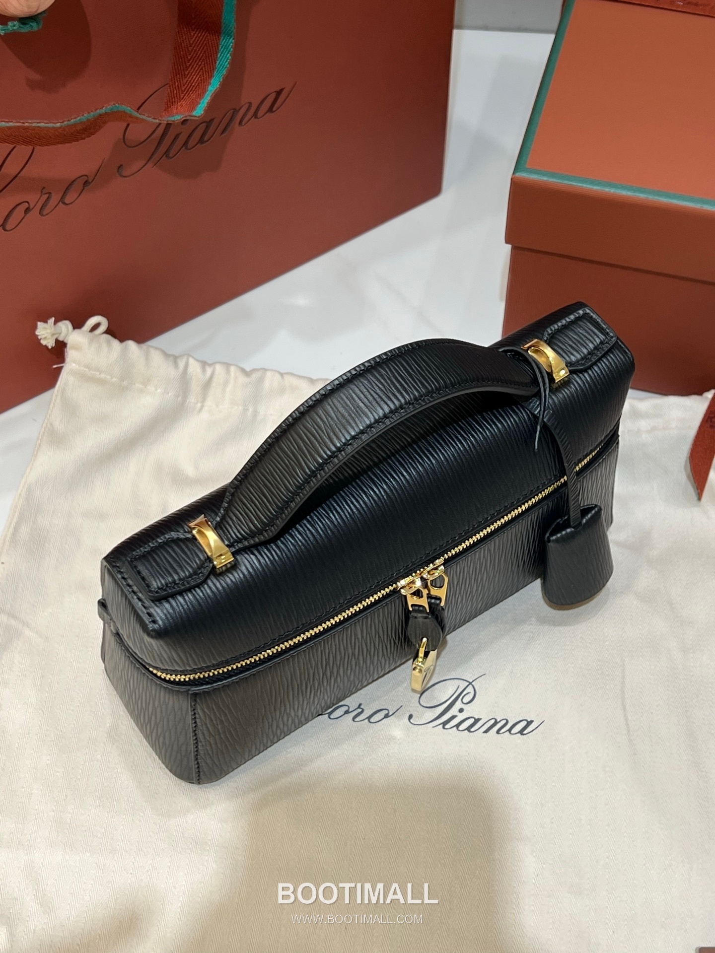 Loro Piana Extra Bag 23 Saddle Leather Black Top Handle 로로피아나 엑스트라 백 23 새들 레더 블랙 탑핸들백 23cm 12