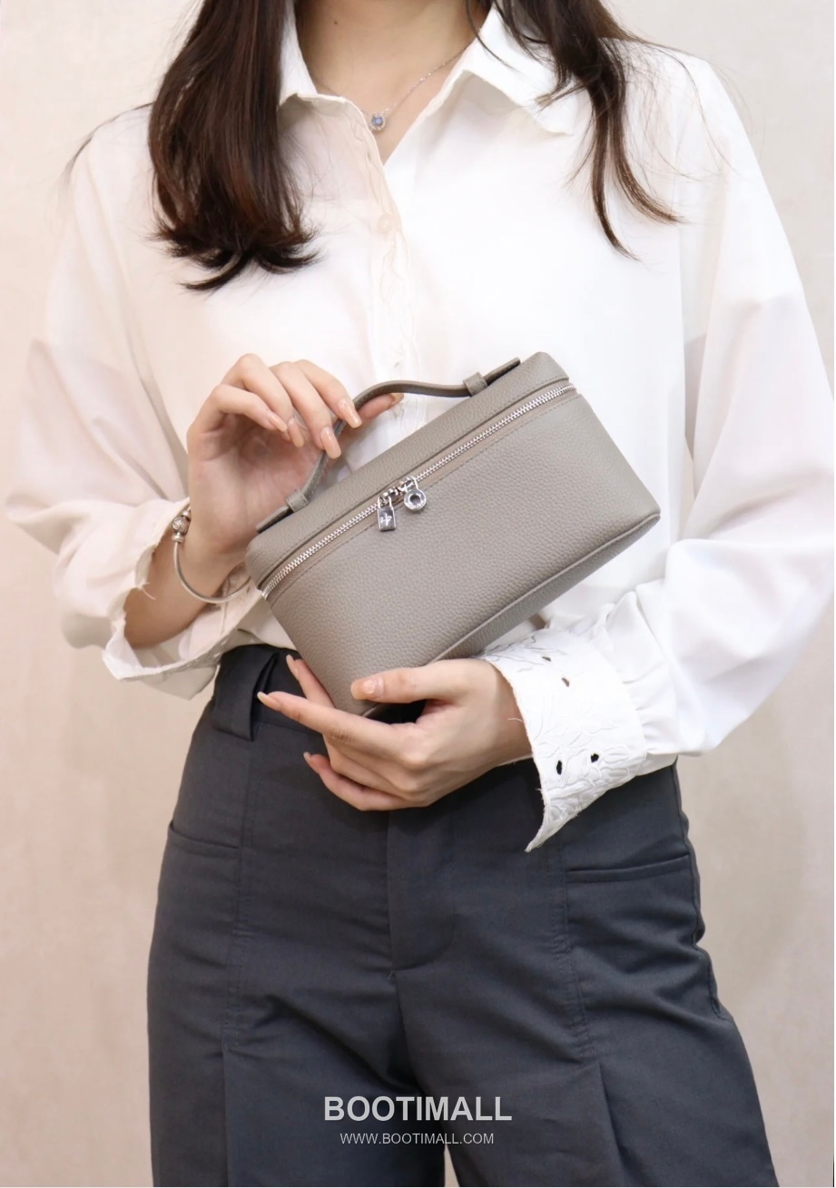 Loro Piana Extra Pocket L19 Woven Calfskin Bag 로로피아나 엑스트라 포켓 L19 위빙 카프스킨 탑핸들 크로스백 19cm 1