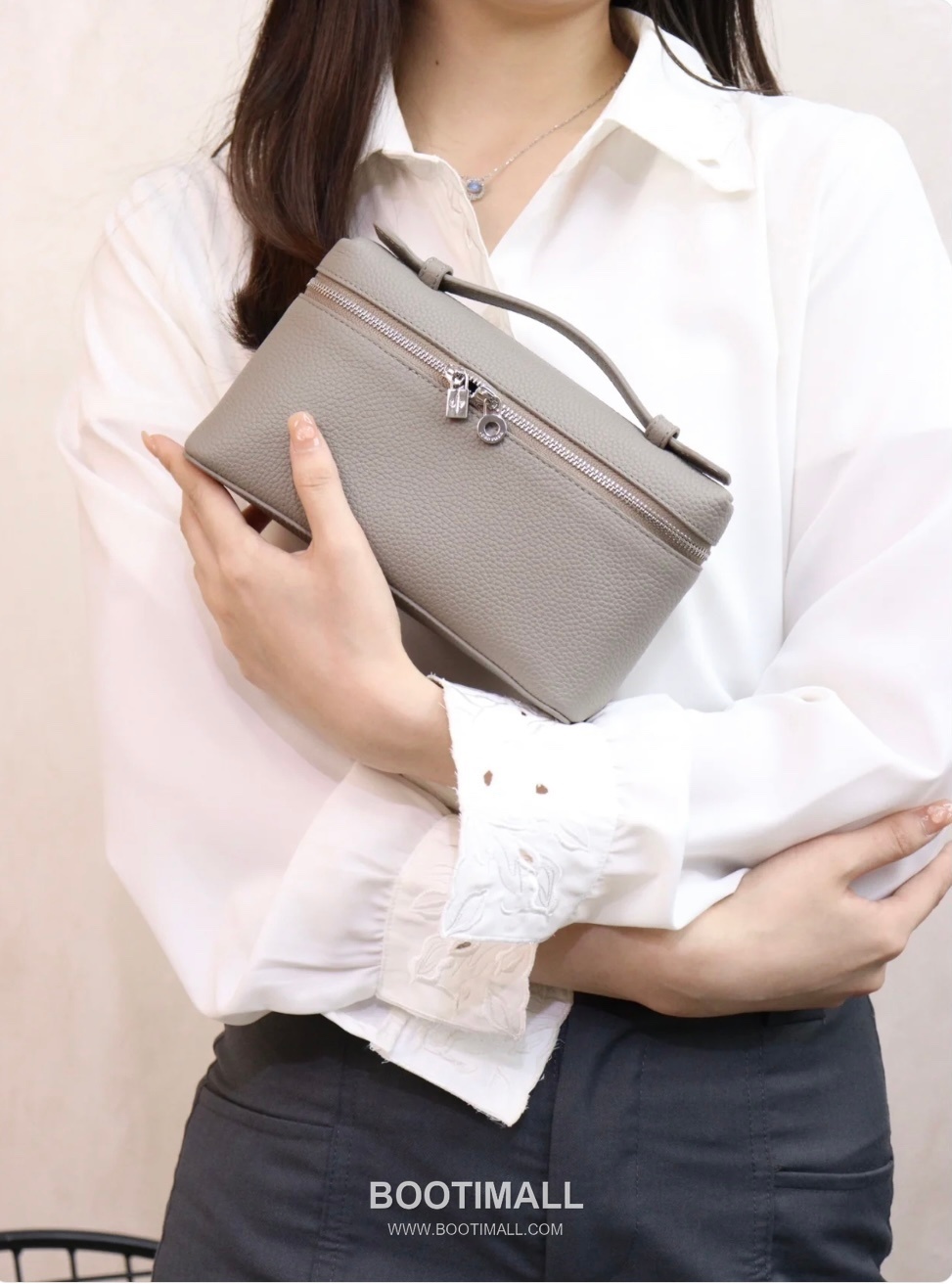 Loro Piana Extra Pocket L19 Woven Calfskin Bag 로로피아나 엑스트라 포켓 L19 위빙 카프스킨 탑핸들 크로스백 19cm 5