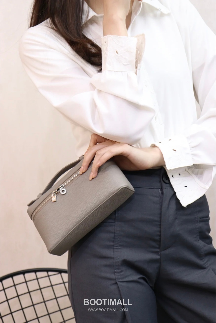 Loro Piana Extra Pocket L19 Woven Calfskin Bag 로로피아나 엑스트라 포켓 L19 위빙 카프스킨 탑핸들 크로스백 19cm 6