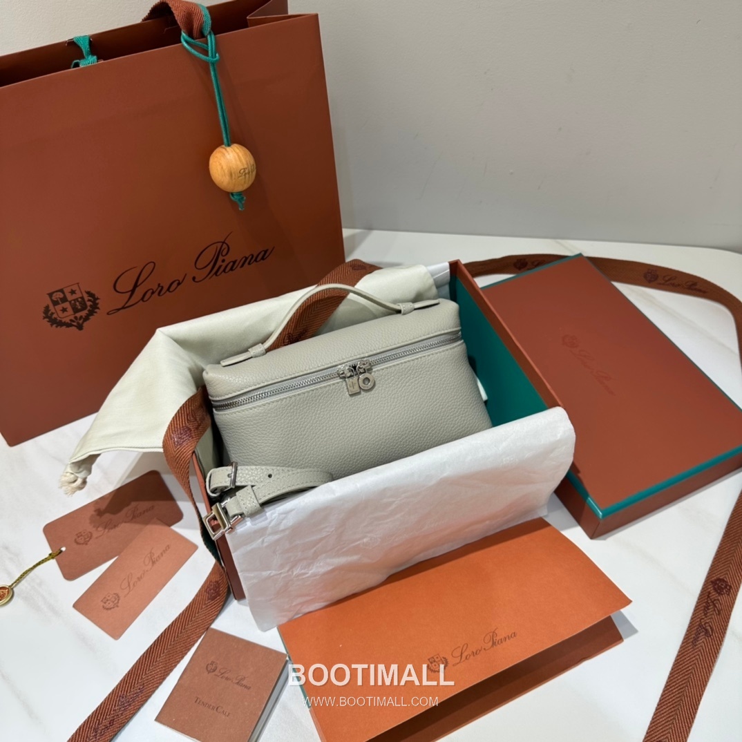 Loro Piana Extra Pocket L19 Woven Calfskin Bag 로로피아나 엑스트라 포켓 L19 위빙 카프스킨 탑핸들 크로스백 19cm 10