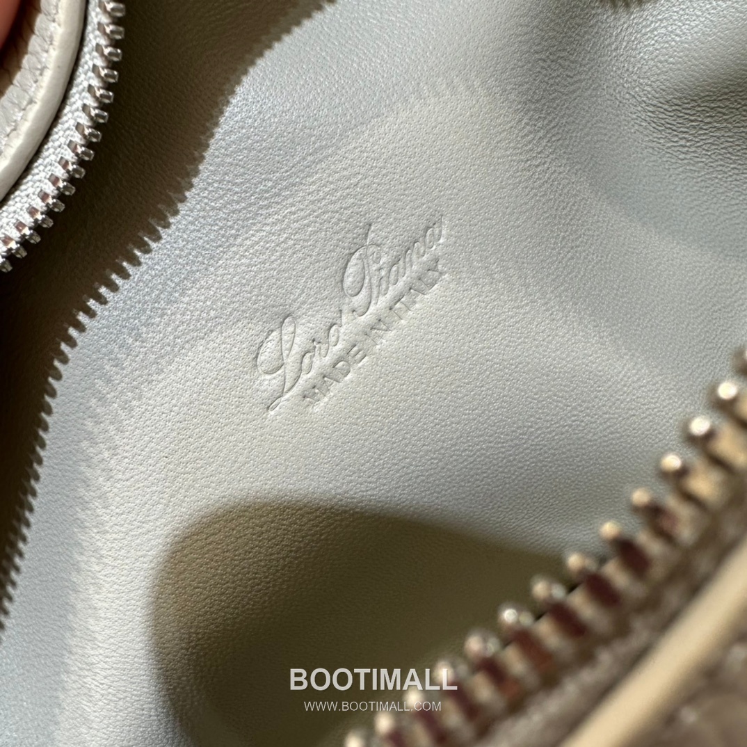 Loro Piana Extra Pocket L19 Woven Calfskin Bag 로로피아나 엑스트라 포켓 L19 위빙 카프스킨 탑핸들 크로스백 19cm 17