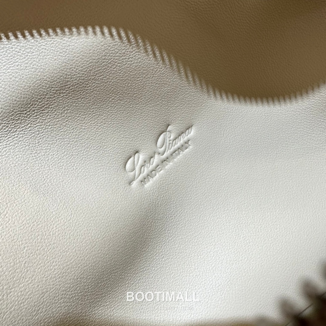 Loro Piana Extra Pocket L19 Woven Calfskin Bag 로로피아나 엑스트라 포켓 L19 위빙 카프스킨 탑핸들 크로스백 19cm 12