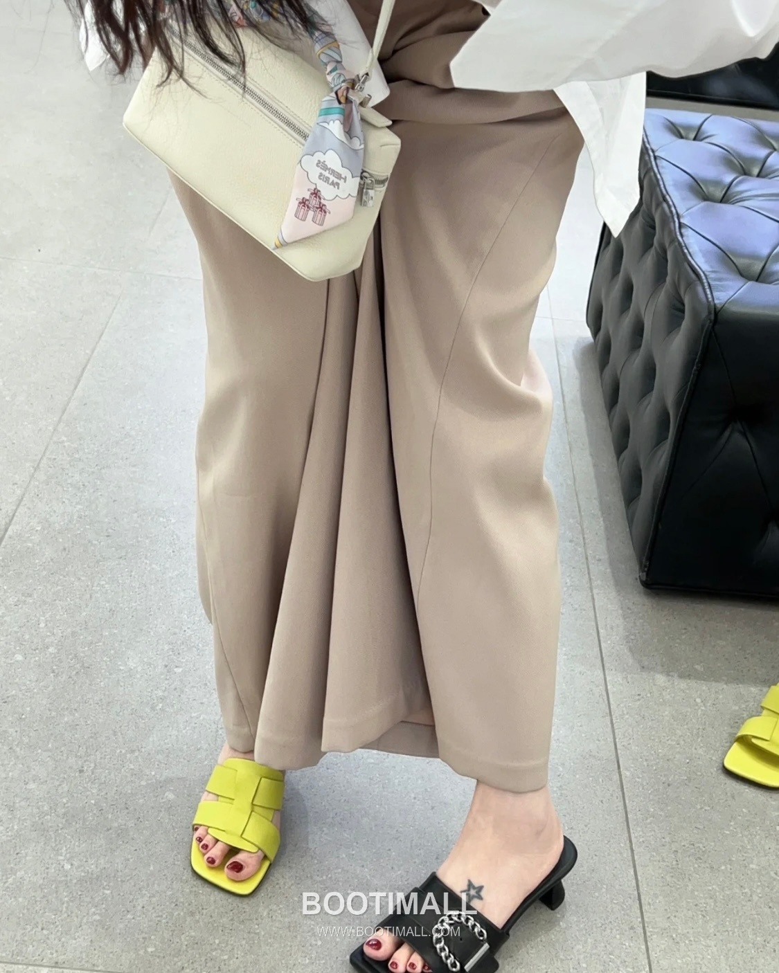 Loro Piana Extra Pocket L19 Calfskin Bag 로로피아나 엑스트라 포켓 L19 카프스킨 탑핸들 크로스백 19cm 3