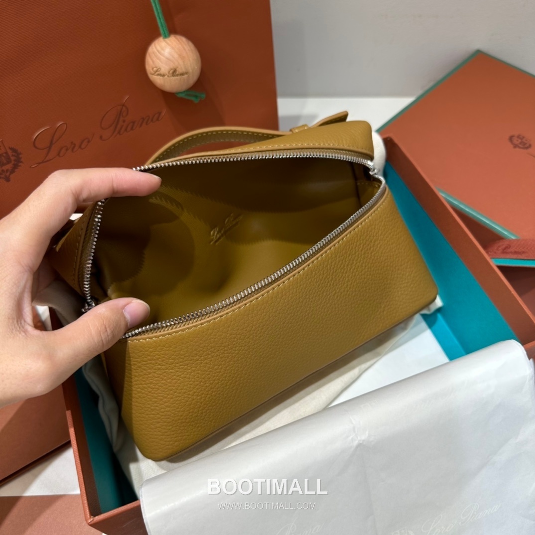 Loro Piana Extra Pocket L19 Woven Calfskin Bag 로로피아나 엑스트라 포켓 L19 위빙 카프스킨 탑핸들 크로스백 19cm 7