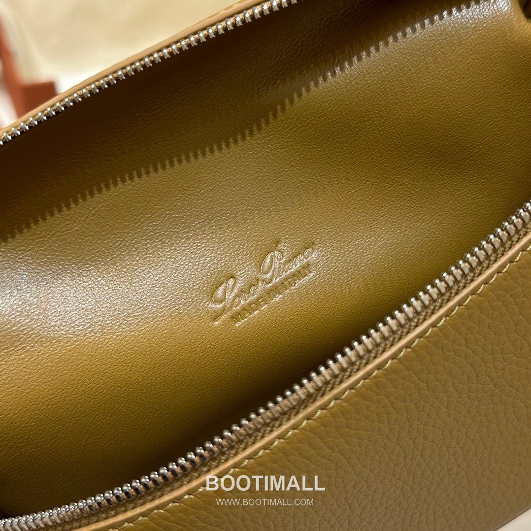 Loro Piana Extra Pocket L19 Woven Calfskin Bag 로로피아나 엑스트라 포켓 L19 위빙 카프스킨 탑핸들 크로스백 19cm 8