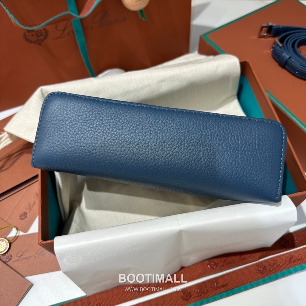 Loro Piana Extra Pocket L19 Woven Calfskin Bag 로로피아나 엑스트라 포켓 L19 위빙 카프스킨 탑핸들 크로스백 19cm 9