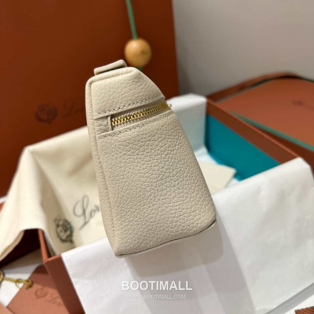 Loro Piana Extra Pocket L19 Woven Calfskin Bag 로로피아나 엑스트라 포켓 L19 위빙 카프스킨 탑핸들 크로스백 19cm 5