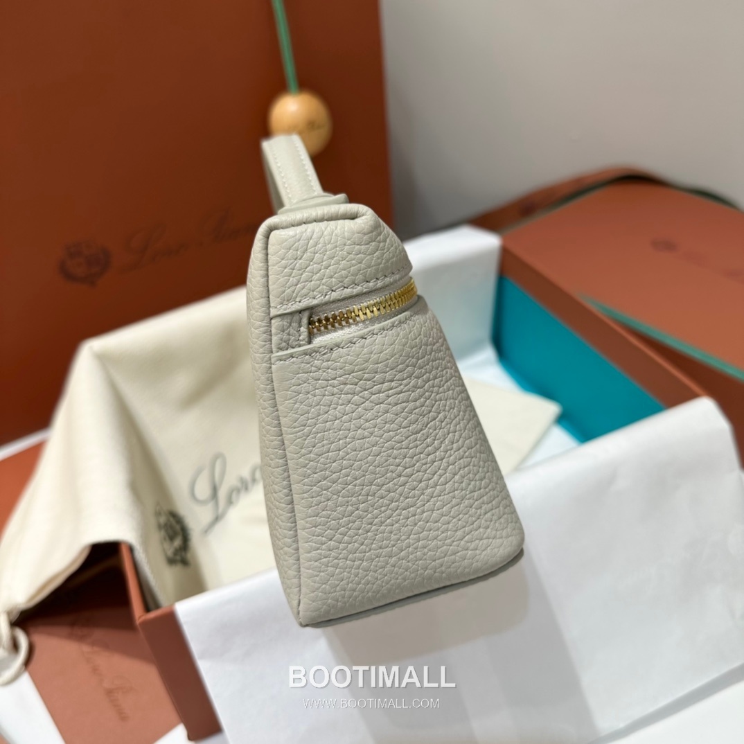 Loro Piana Extra Pocket L19 Woven Calfskin Bag 로로피아나 엑스트라 포켓 L19 위빙 카프스킨 탑핸들 크로스백 19cm 5